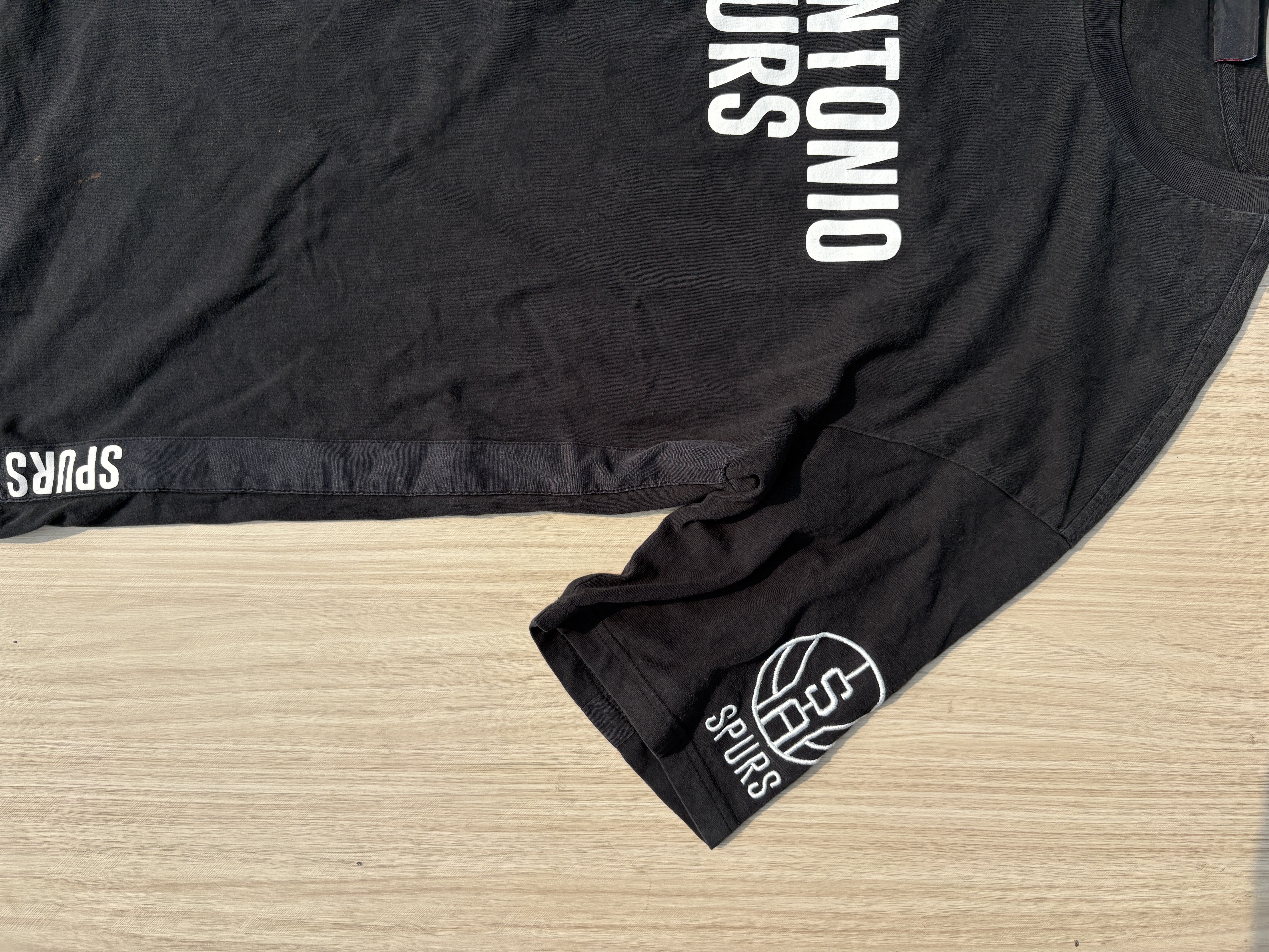 NBA San Antonio Spurs Side Paneled T-shirt (Xl)