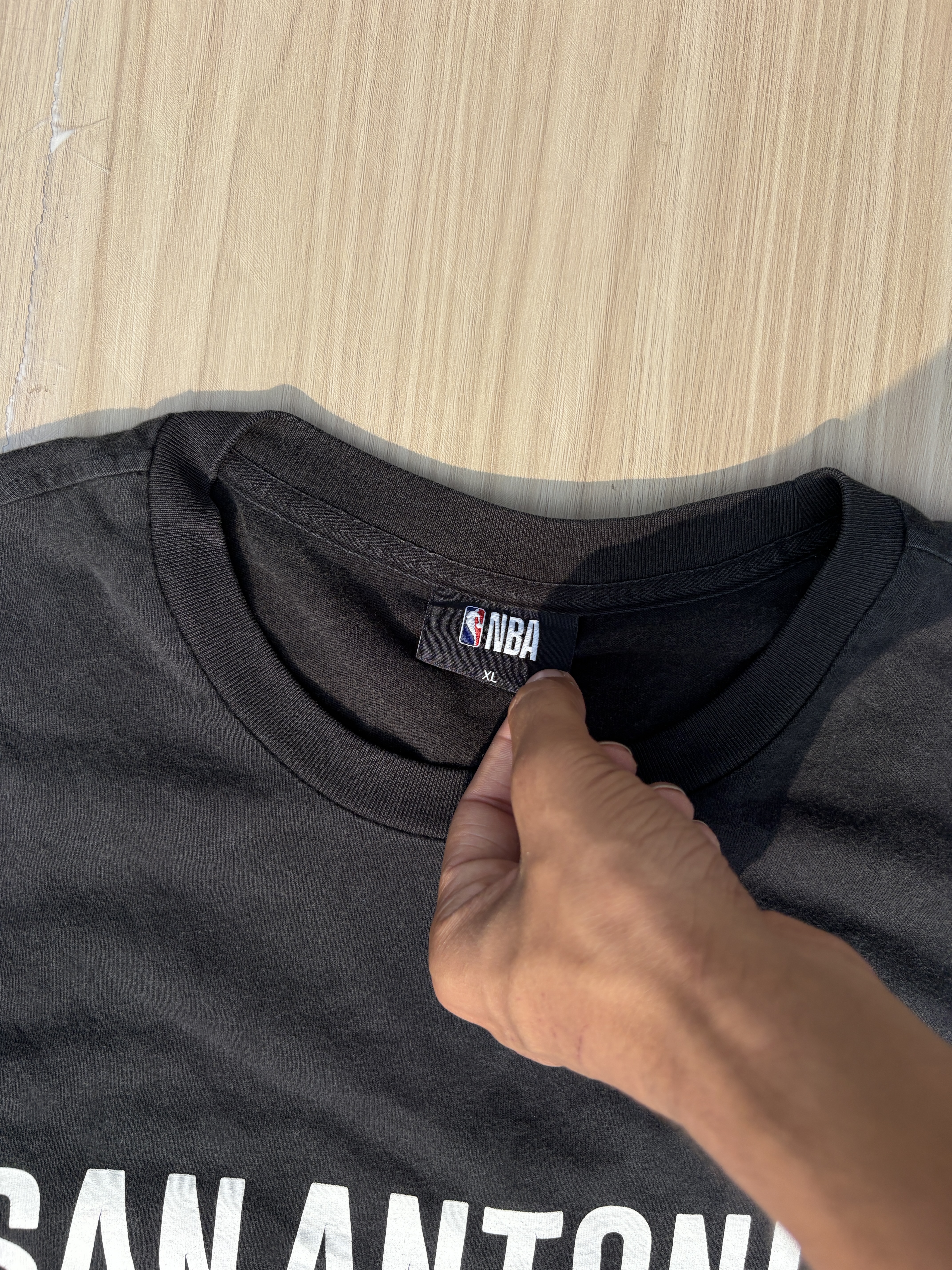 NBA San Antonio Spurs Side Paneled T-shirt (Xl)