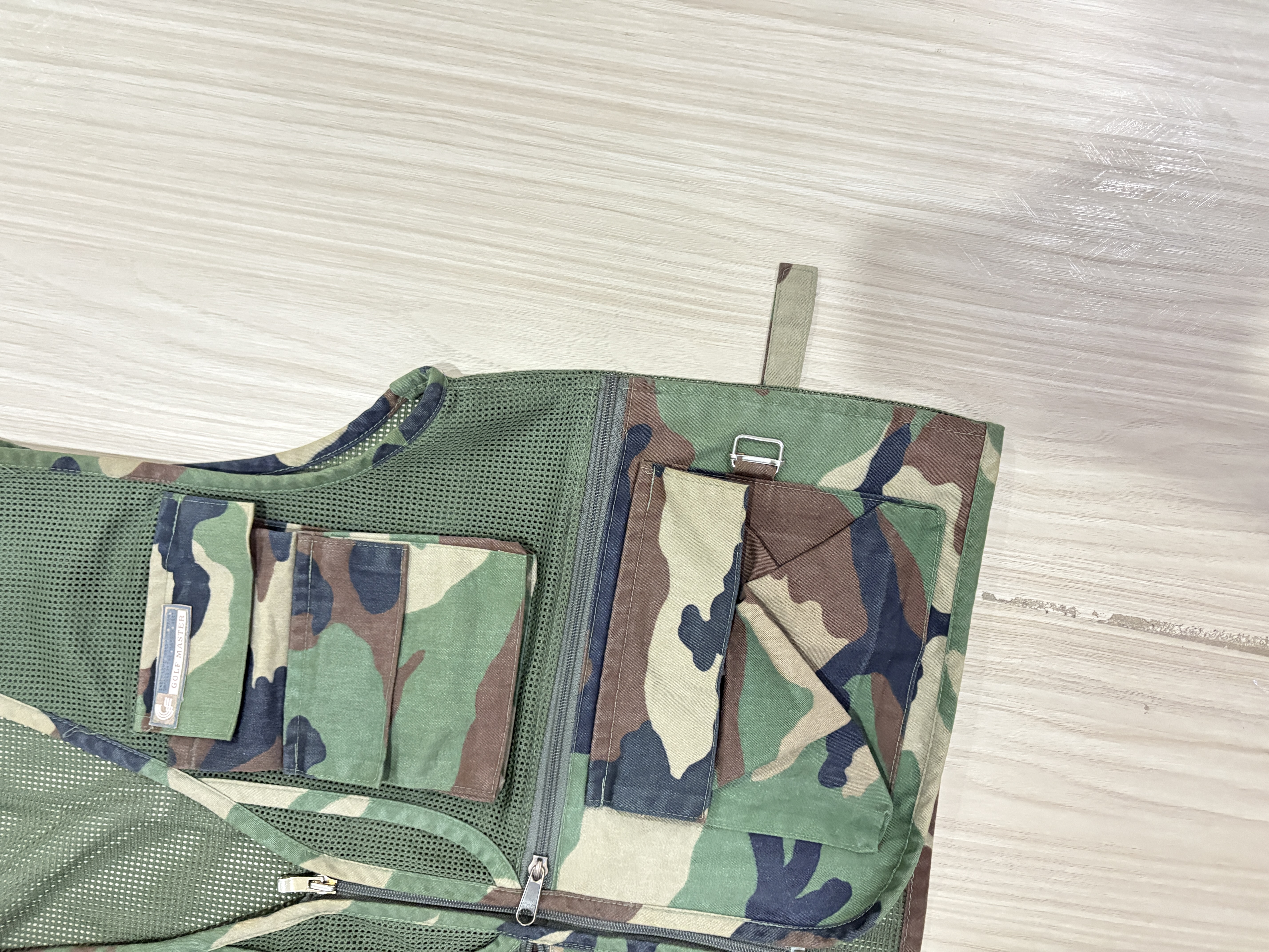 Golf Master Forest Camo Multi-Pocket Vest
