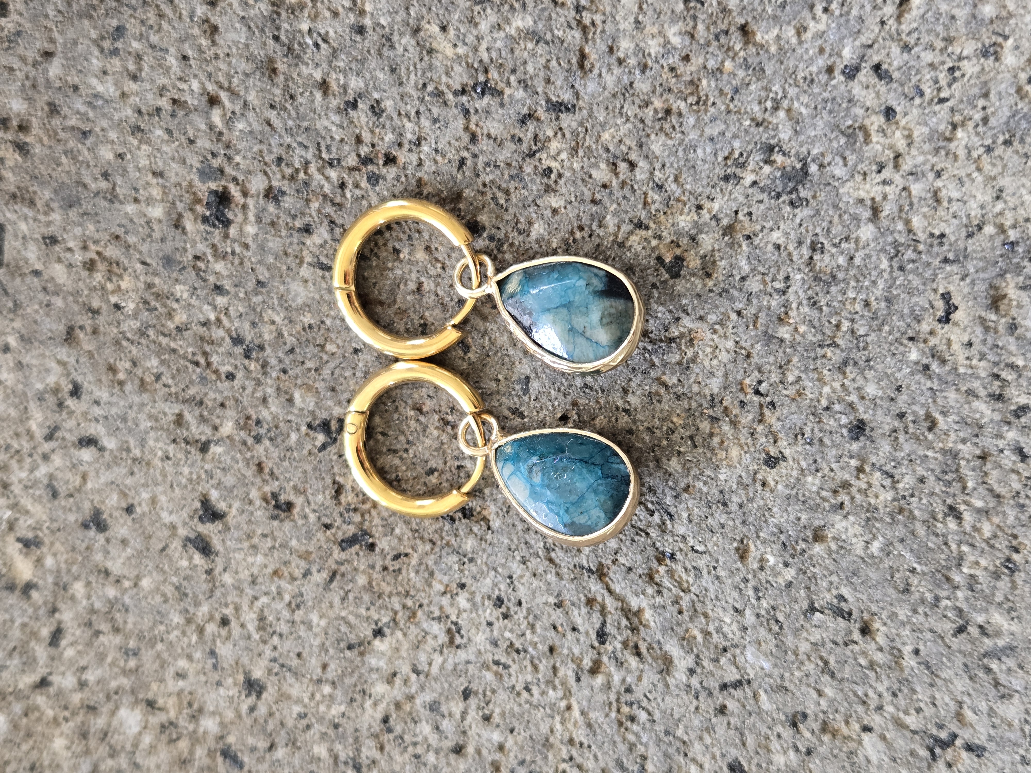 Oorbellen met natuursteen