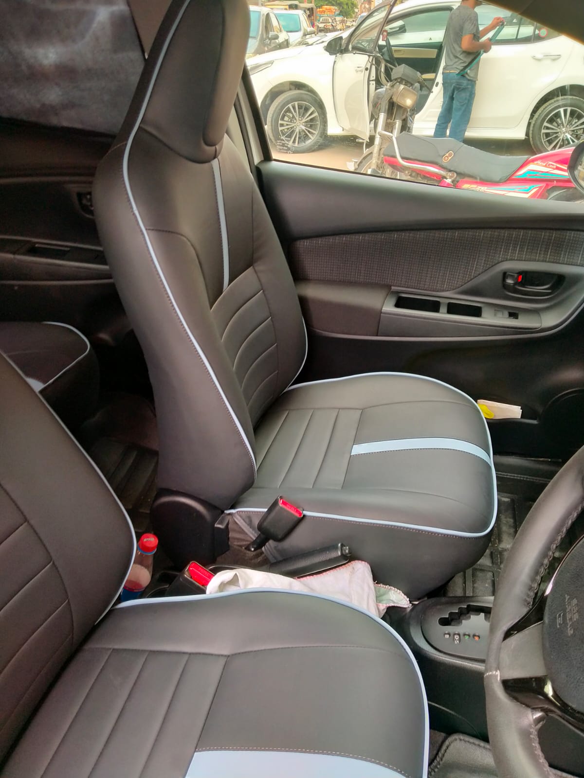 Toyota Vitz 2014-2026 Seat Cover – Custom Fit, Premium Comfort & Protection