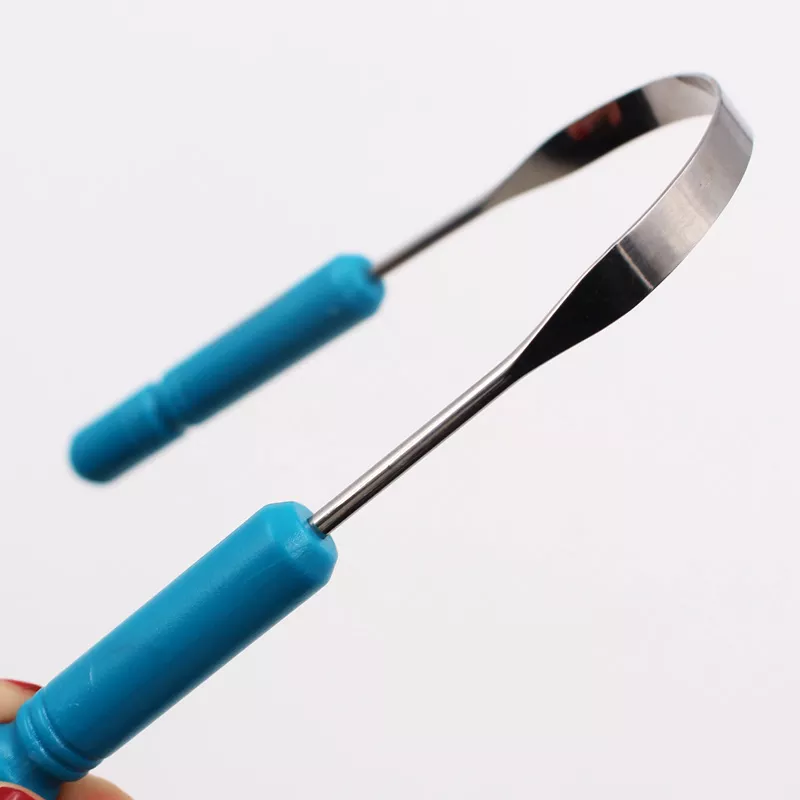 Stainless Steel Tongue Scraper with Soft Grip Handles – Advanced Oral Care Tool for Fresh Breath & Daily Hygiene
