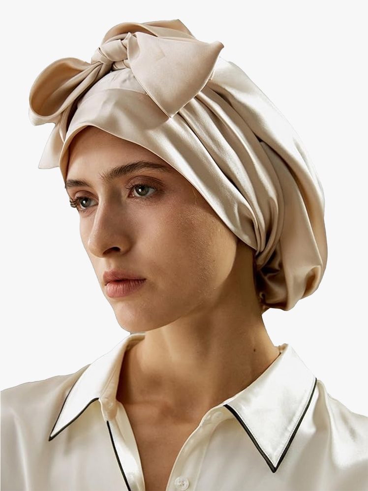 ALYNORÉ Signature Satin Sleep Bonnet – Champagne Luxury Edition