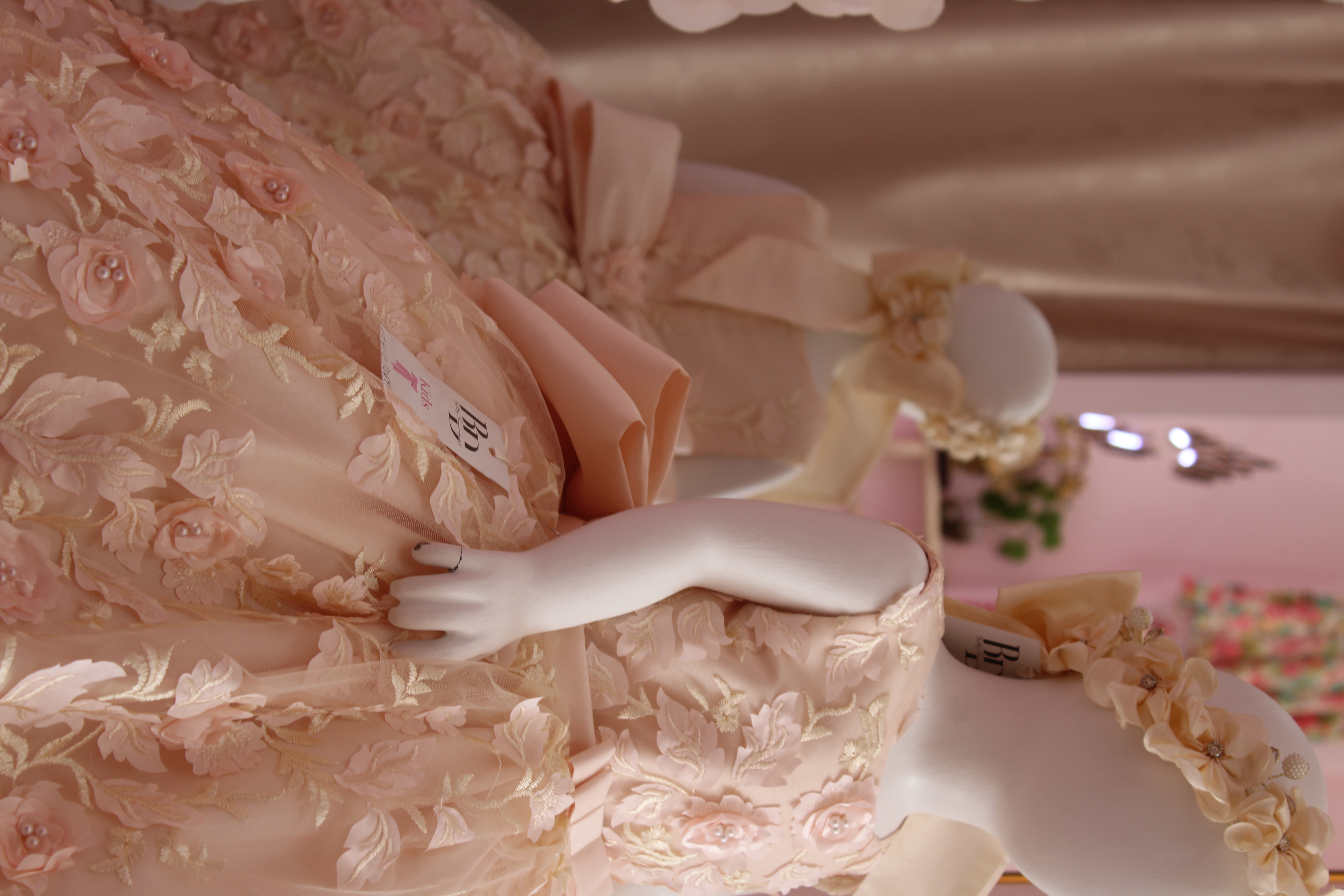 Vestido Elegante de Niña