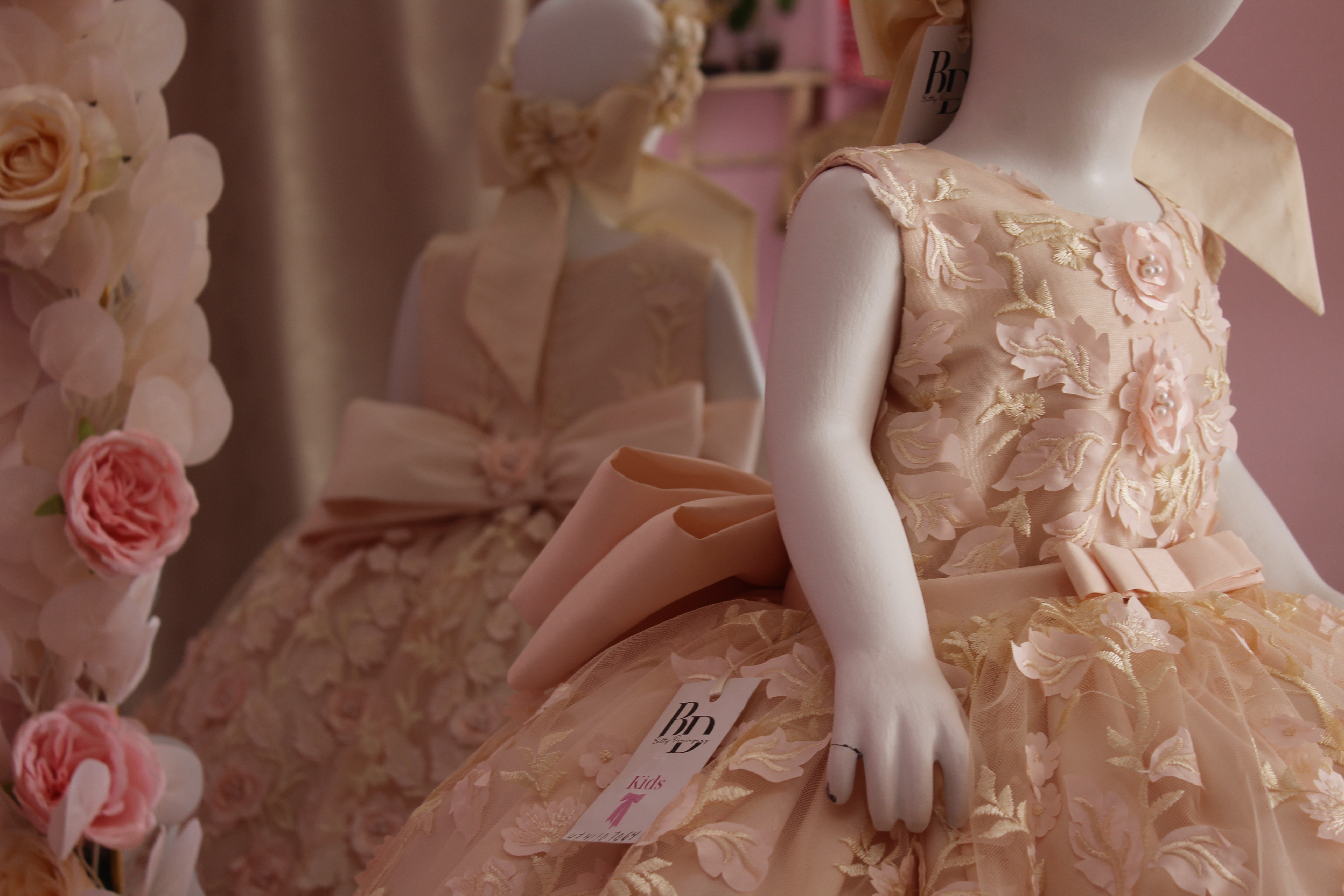 Vestido Elegante de Niña