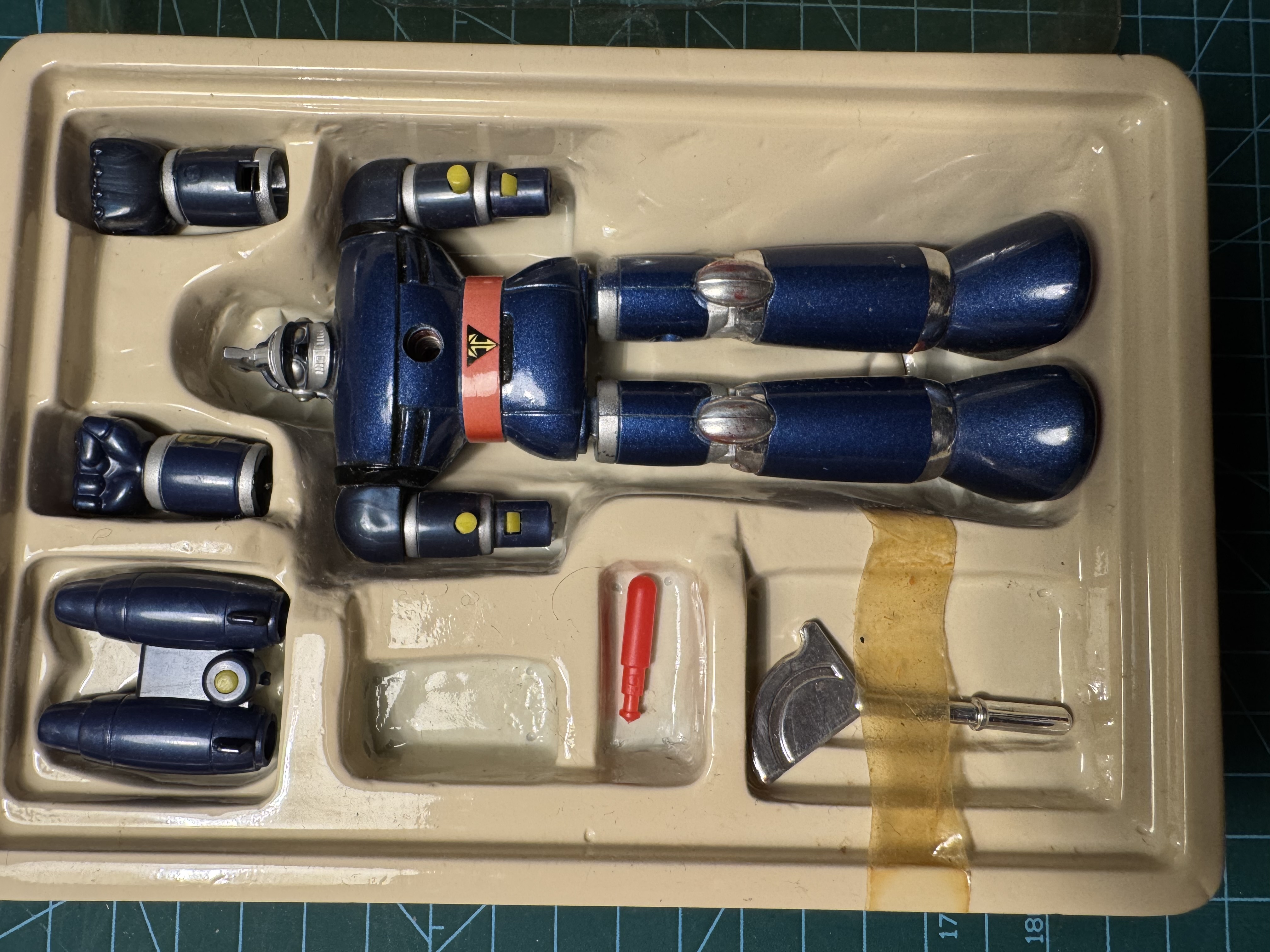 Figurine Robot Collector