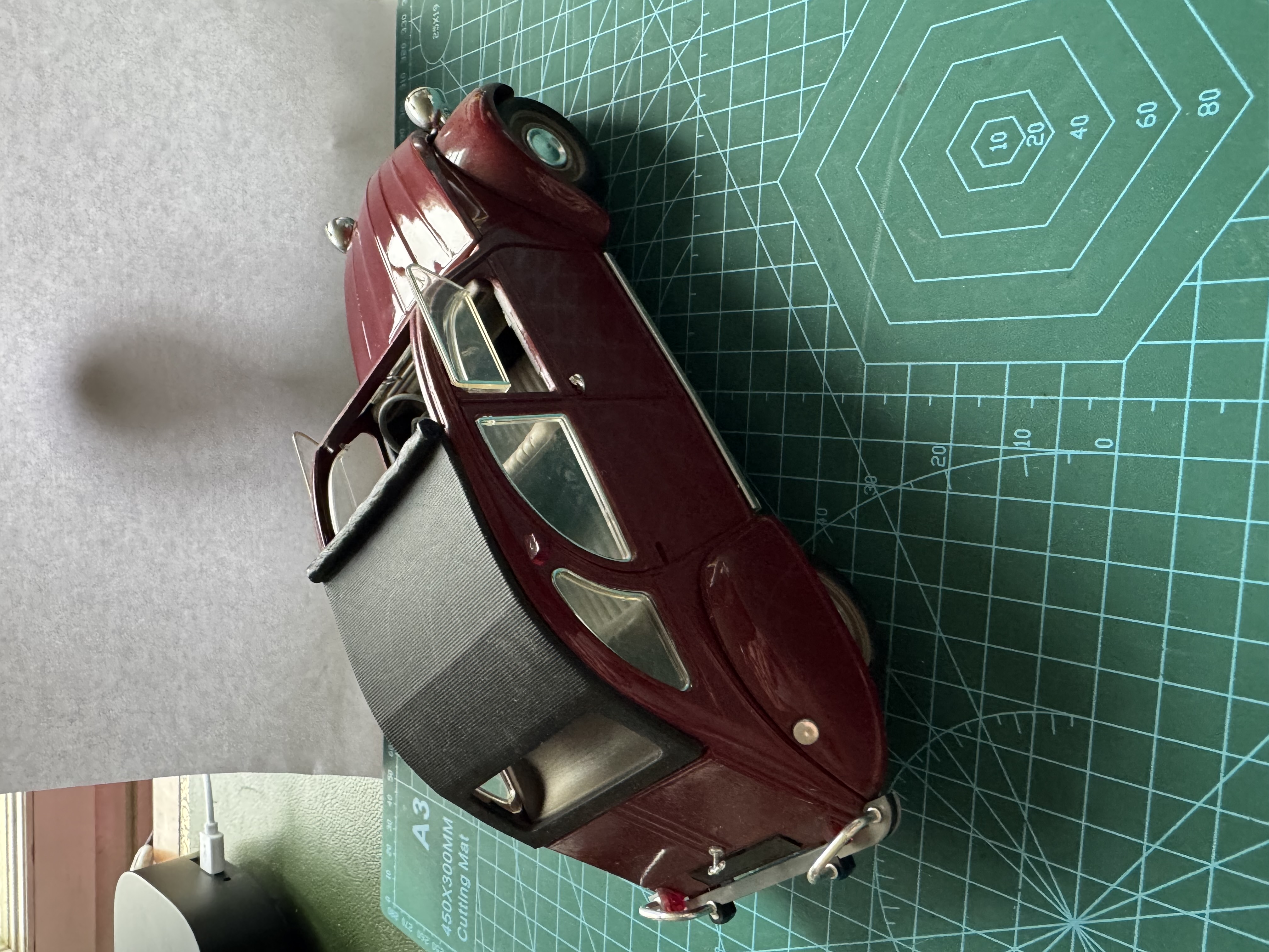 Voiture miniature vintage 2CV SOLIDO