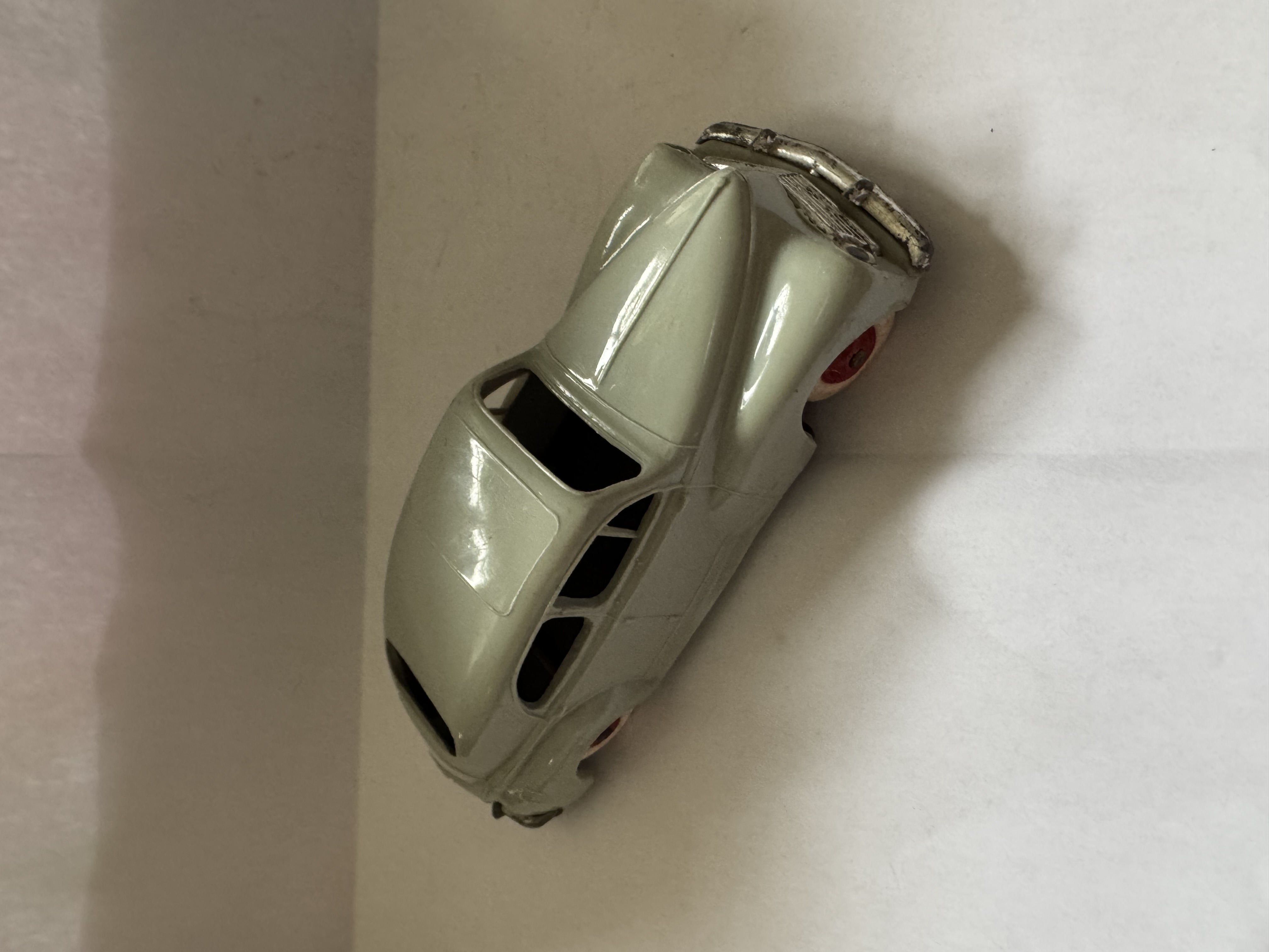 Voiture miniature vintage