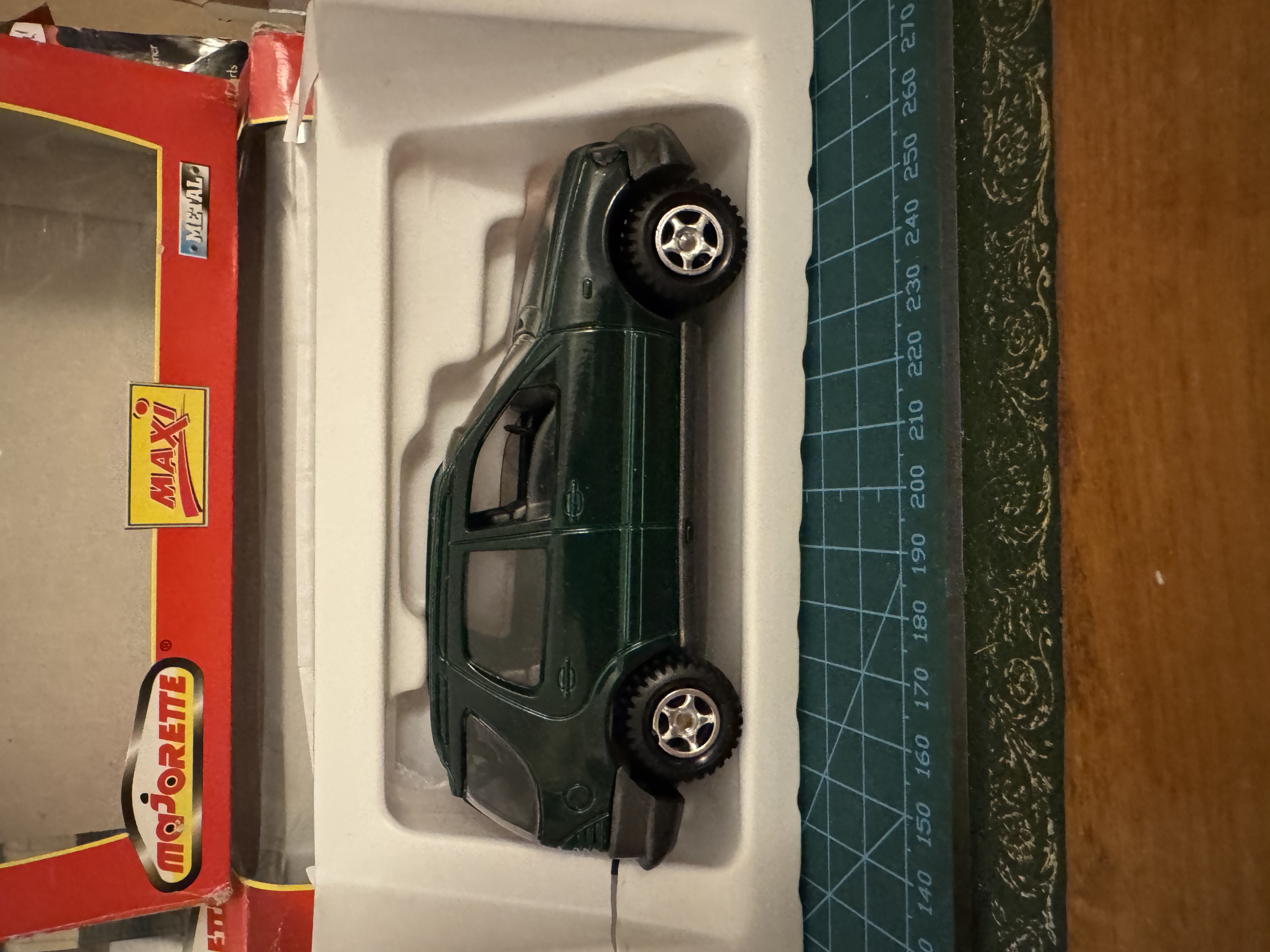 Voiture miniature SUV