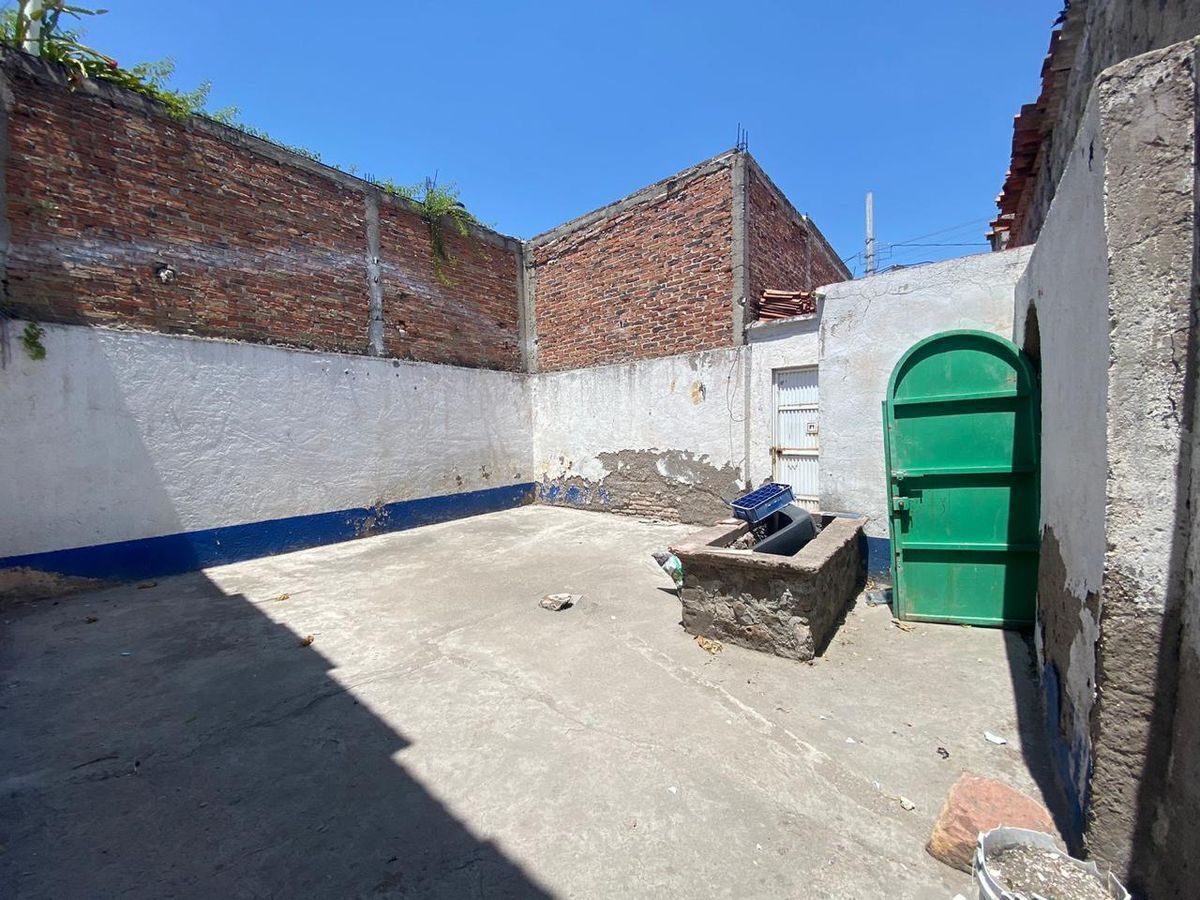 LOCAL COMERCIAL EN COL. ESPAÑA, QUERÉTARO