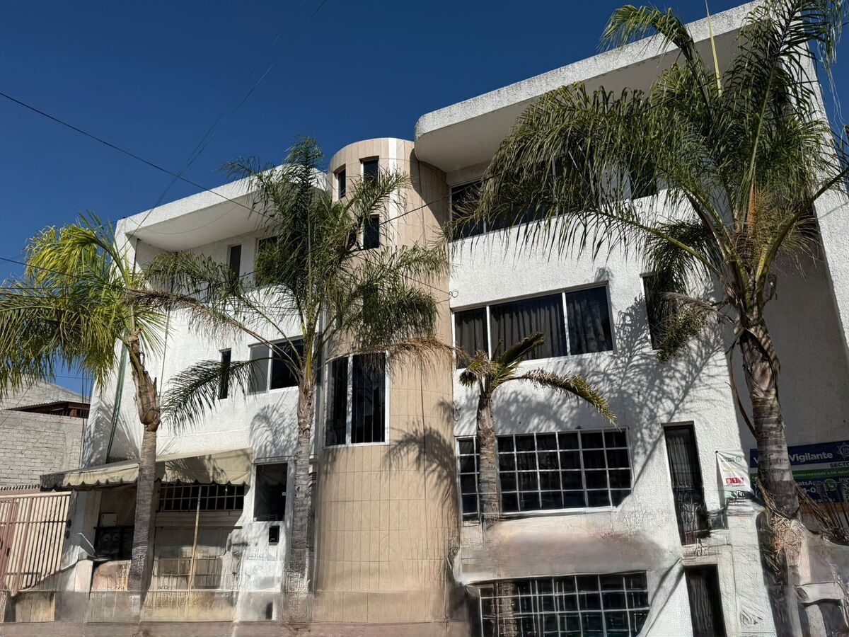 EDIFICIO DE 10 DEPARTAMENTOS EN VENTA, ZONA CANDILES