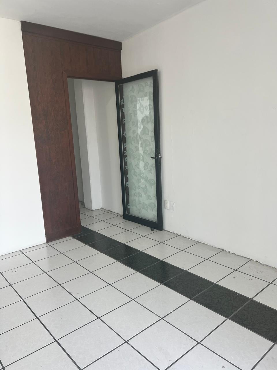 LOCAL COMERCIAL EN RENTA, CERCA DEL TEPE