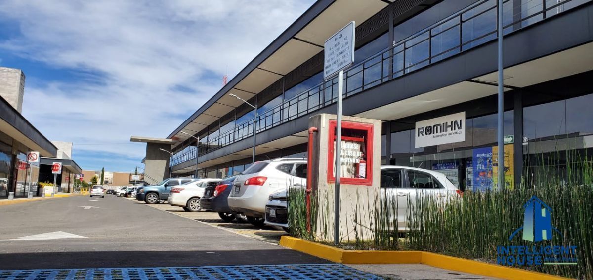 LOCAL EN RENTA, PLAZA COMERCIAL CHECK POINT