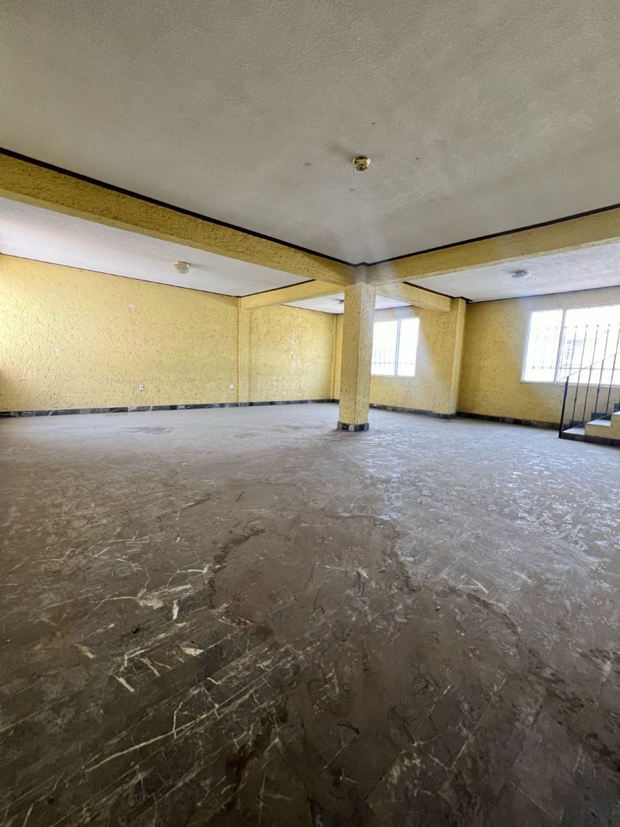 EDIFICIO EN RENTA SOBRE AV. CONSTITUYENTES