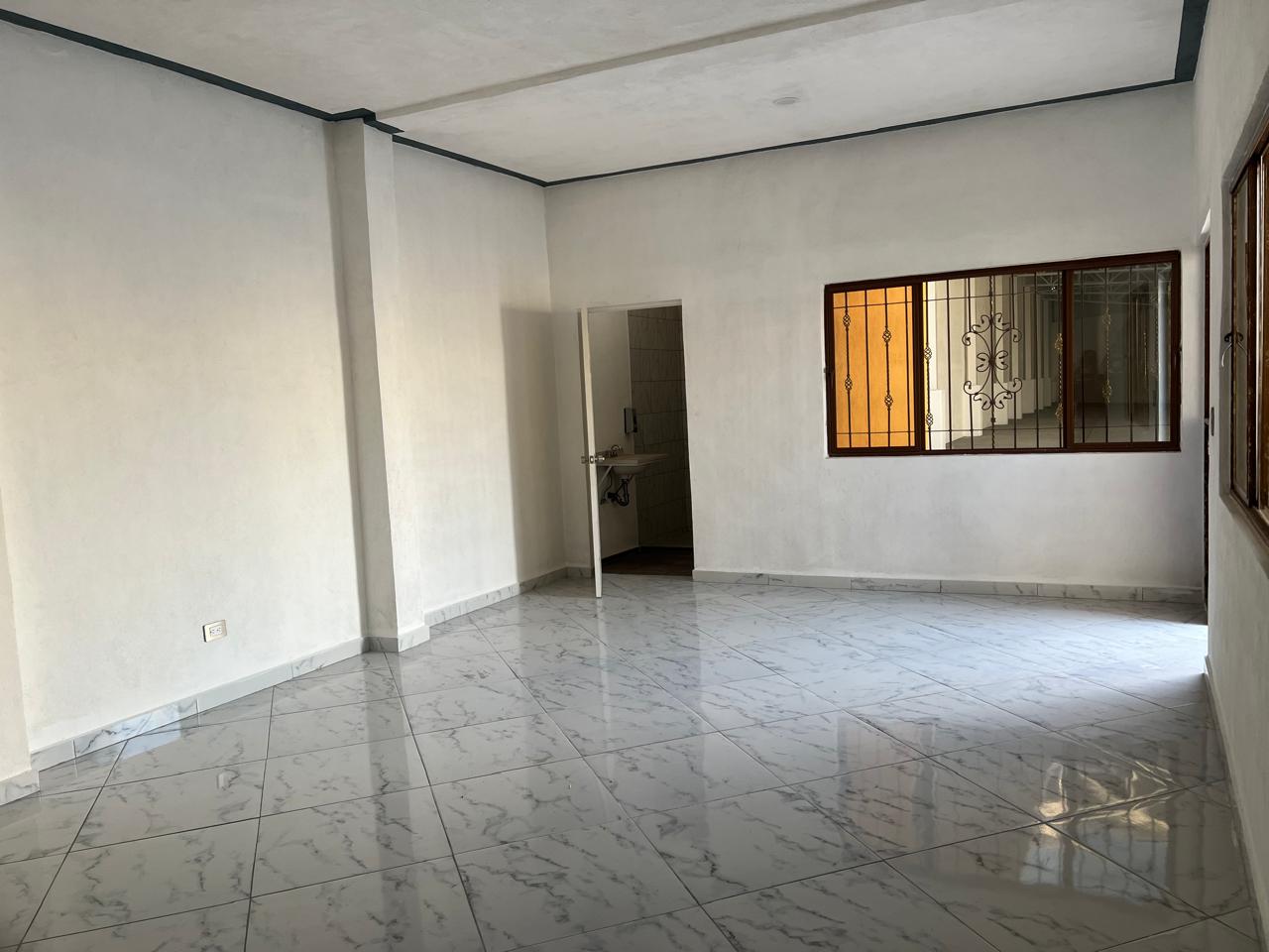 NAVE INDUSTRIAL EN RENTA, ZONA NORPONIENTE 