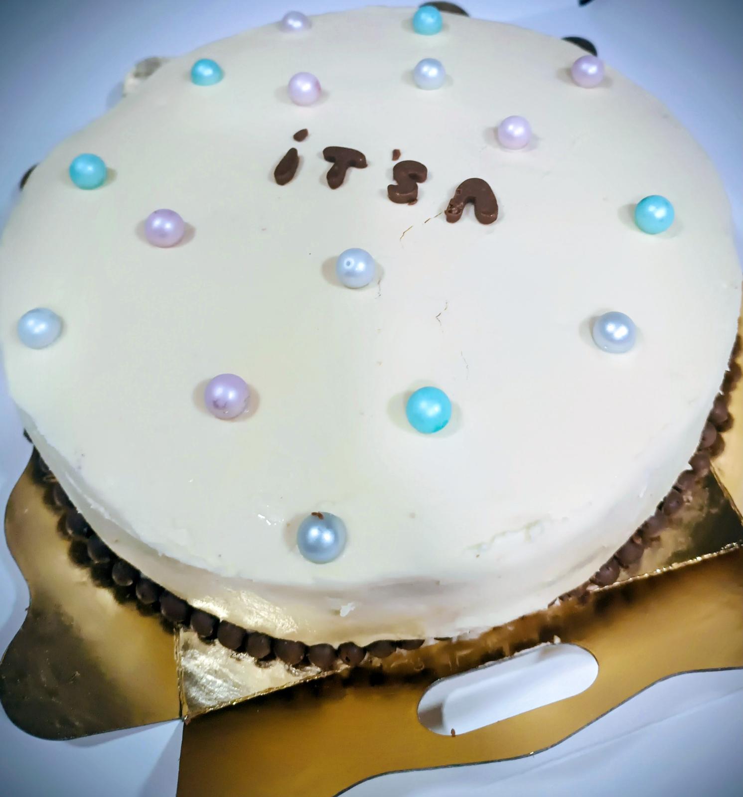 Pearl Decor Celebration Cake