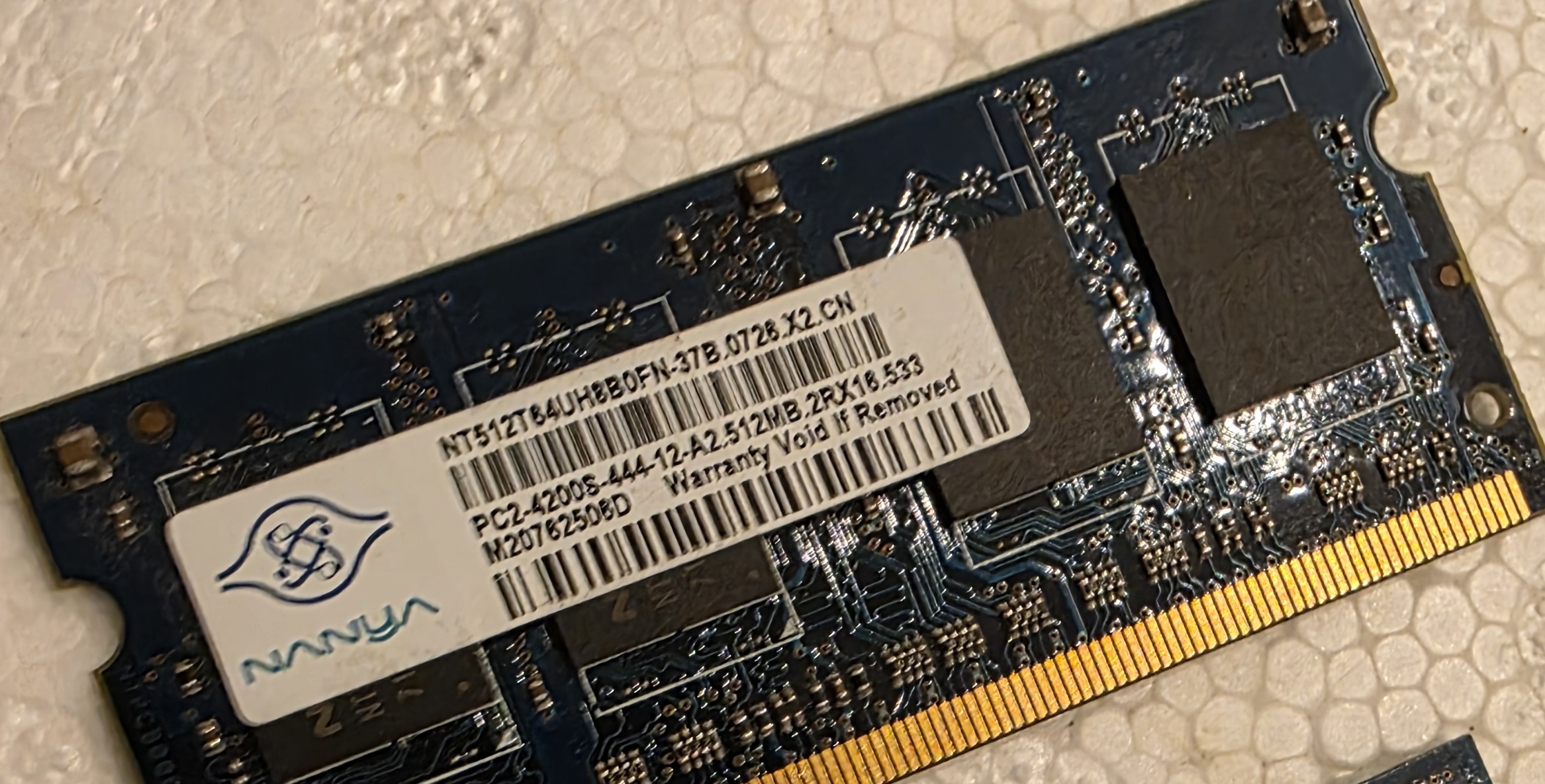 RAM  512MB PC2 