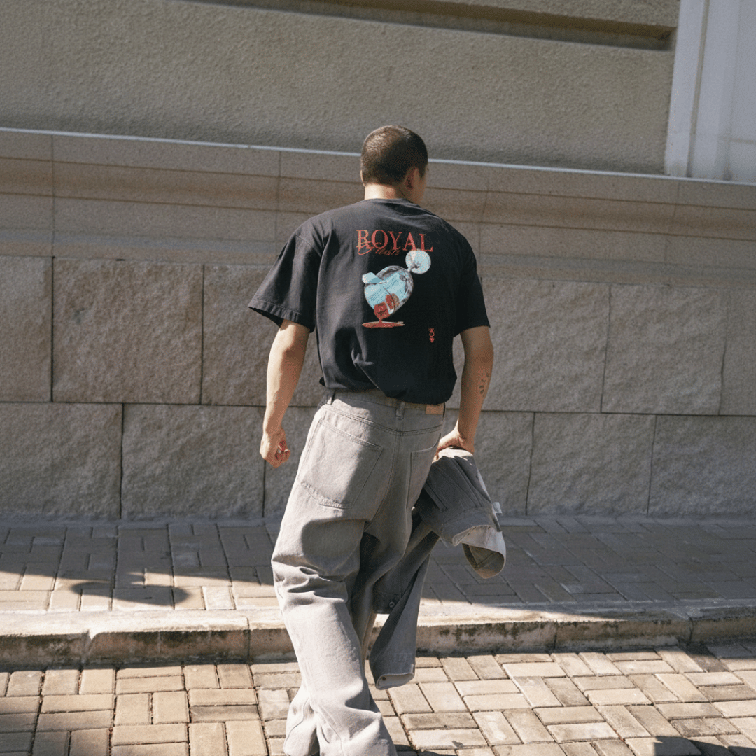 Royal Graphic T-Shirt