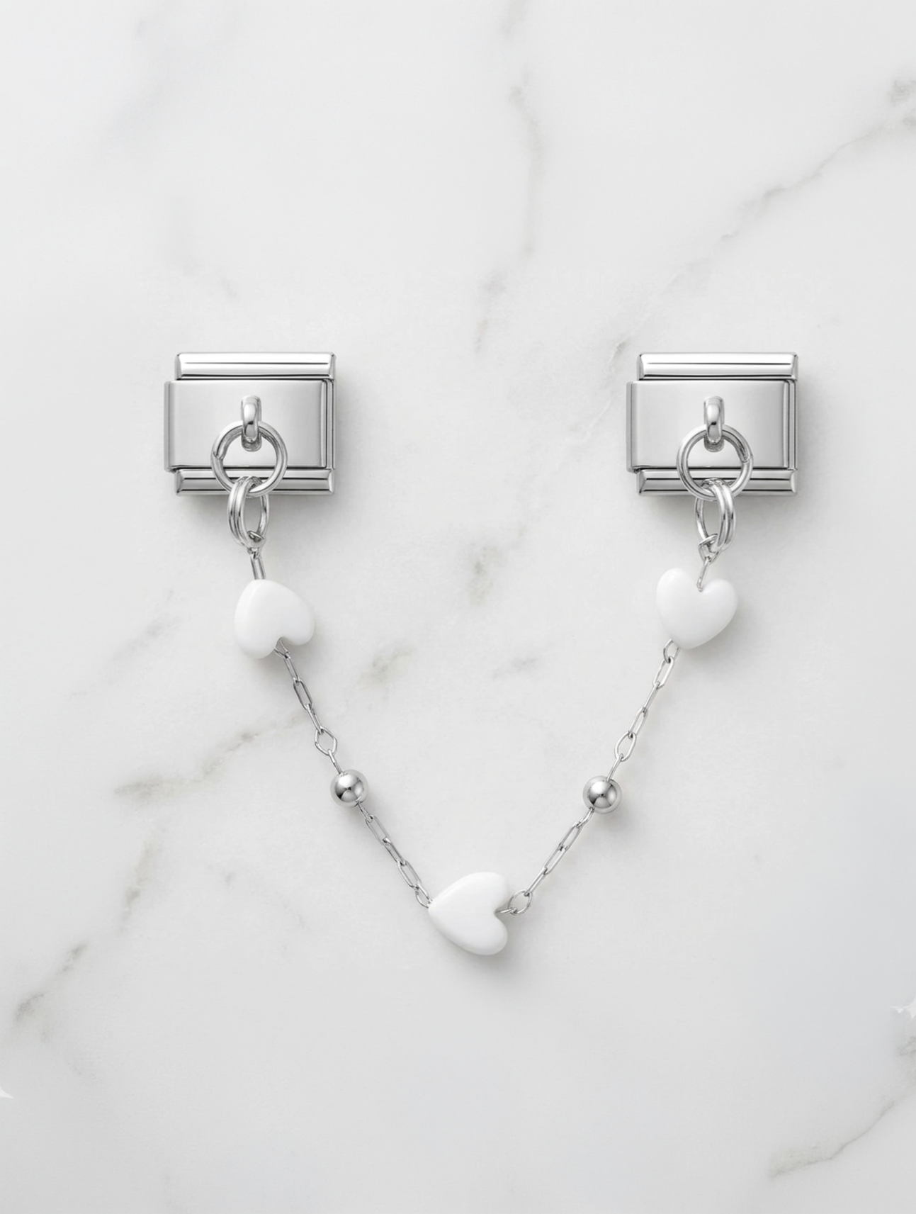 Chaîne cœurs blancs