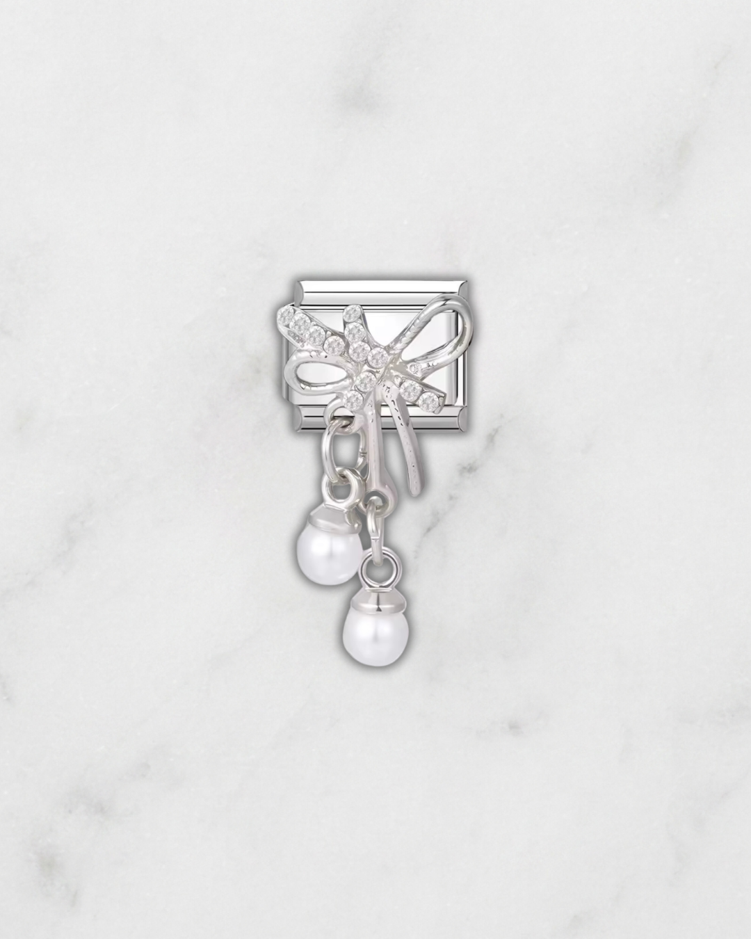 Charm argentée avec perles