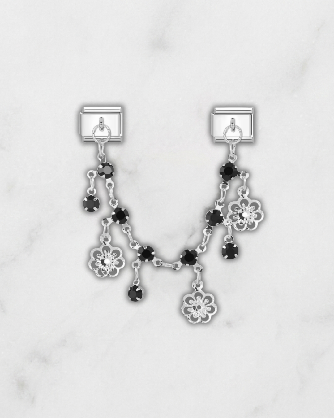 Charm chaîne florale et perles noires