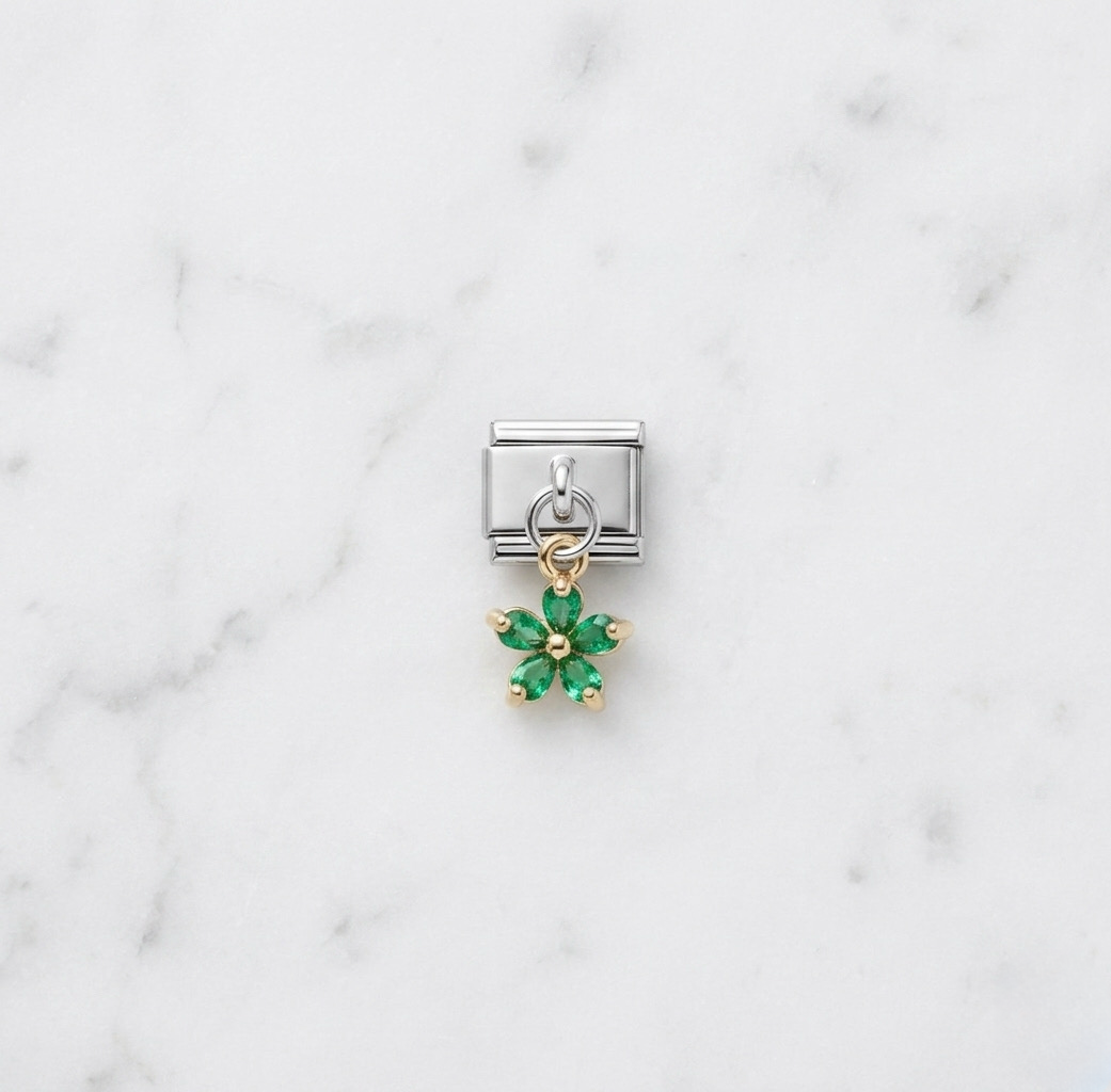 Charm fleur scintillante