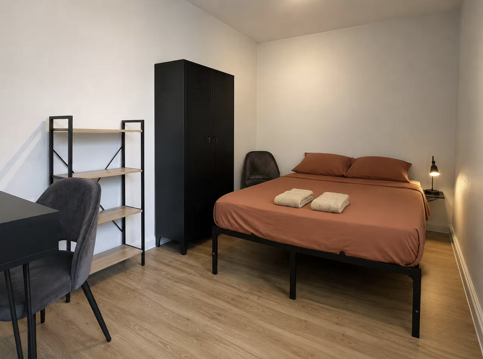 APPARTEMENT  - 6 CHAMBRES  - LYON