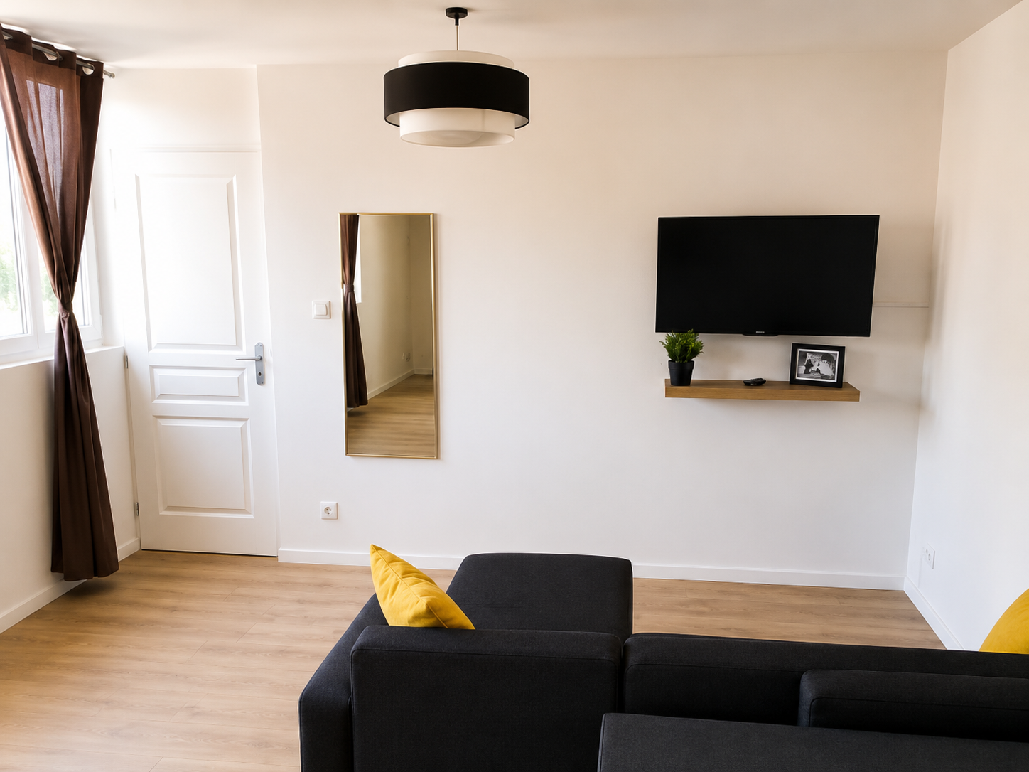 APPARTEMENT STUDIO - 1 CHAMBRE  - AIRE-SUR-LA-LYS