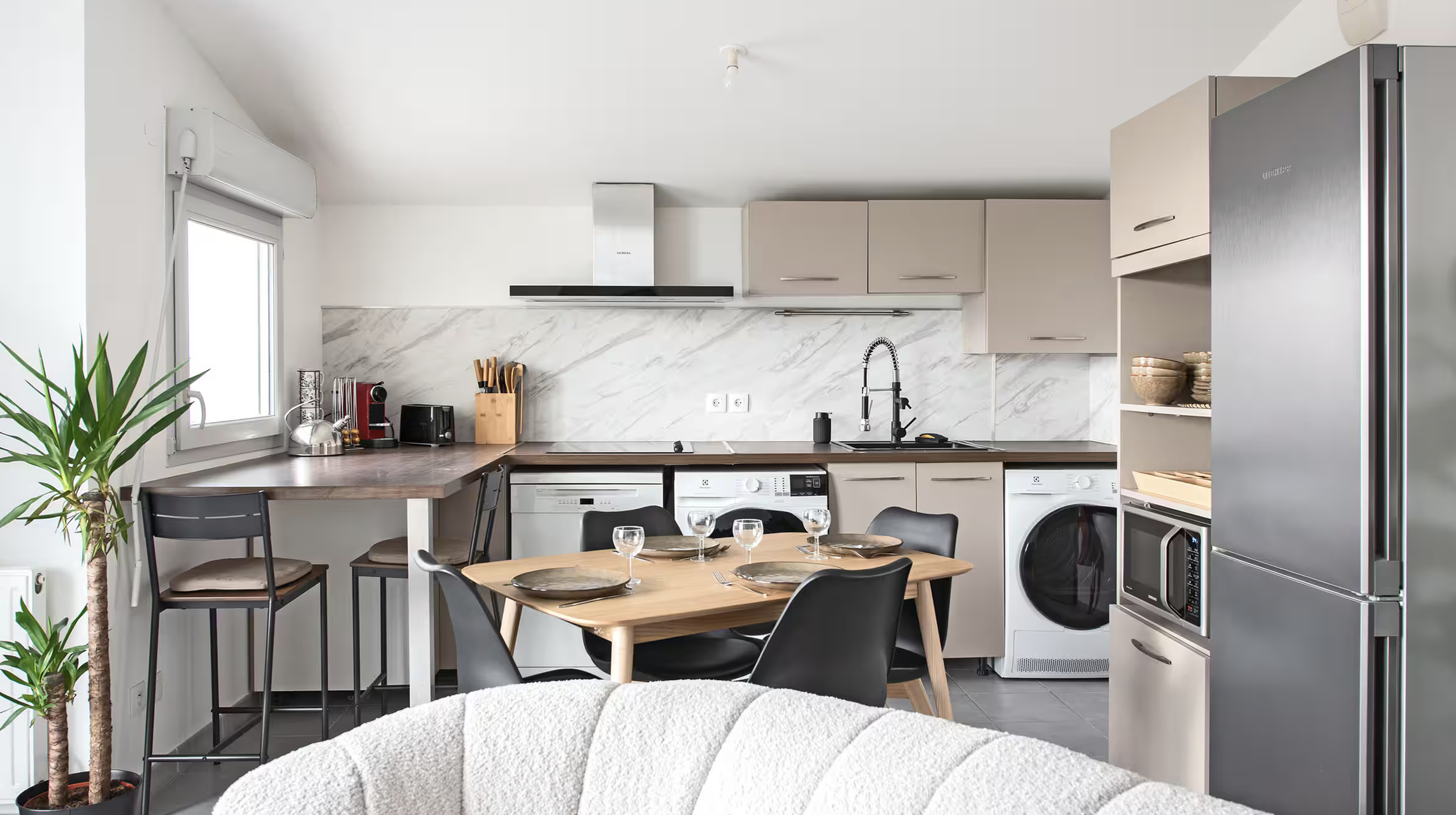 APPARTEMENT  -  3 CHAMBRES  - TOULOUSE