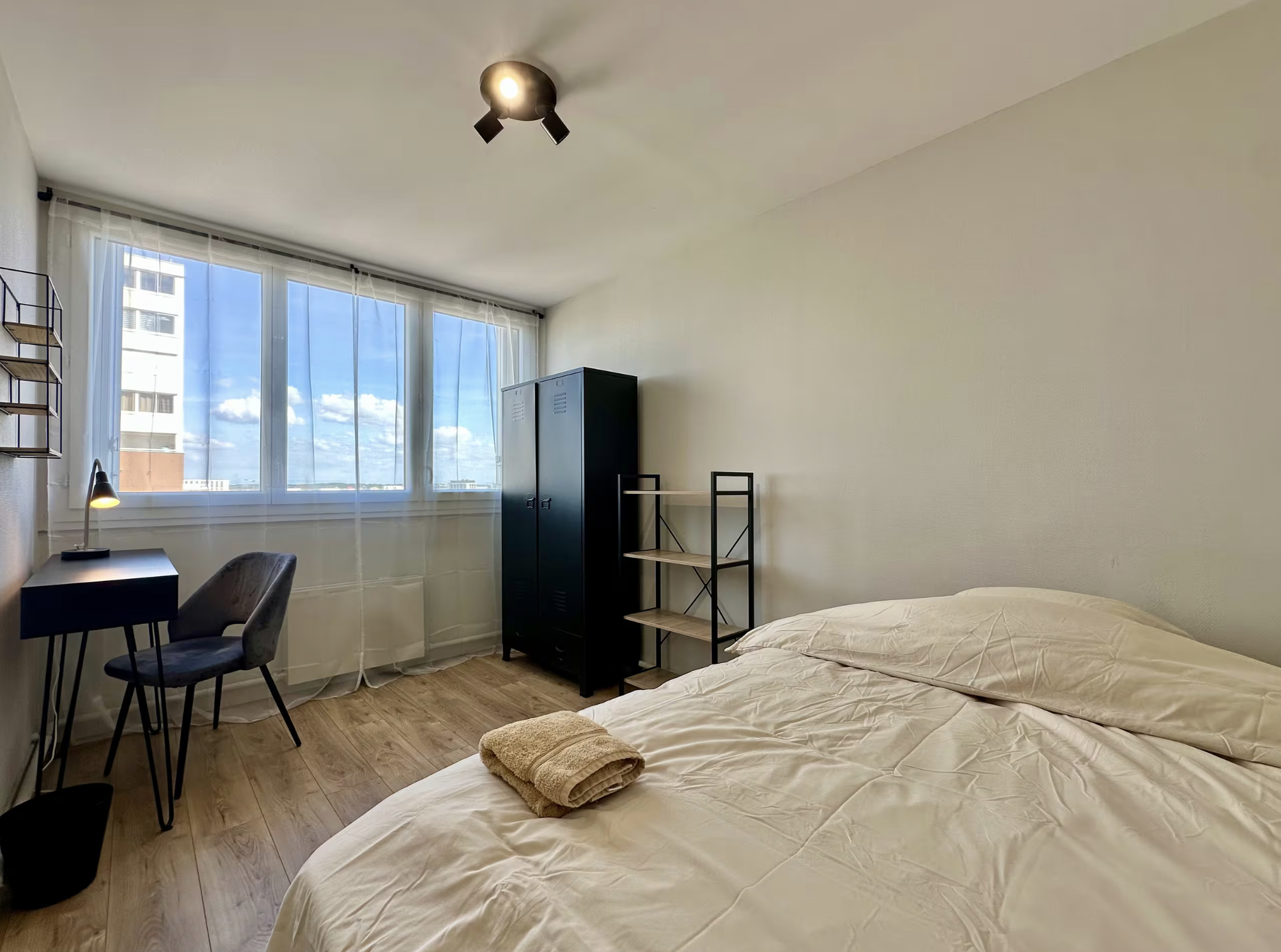 APPARTEMENT  - 6 CHAMBRES  - LYON
