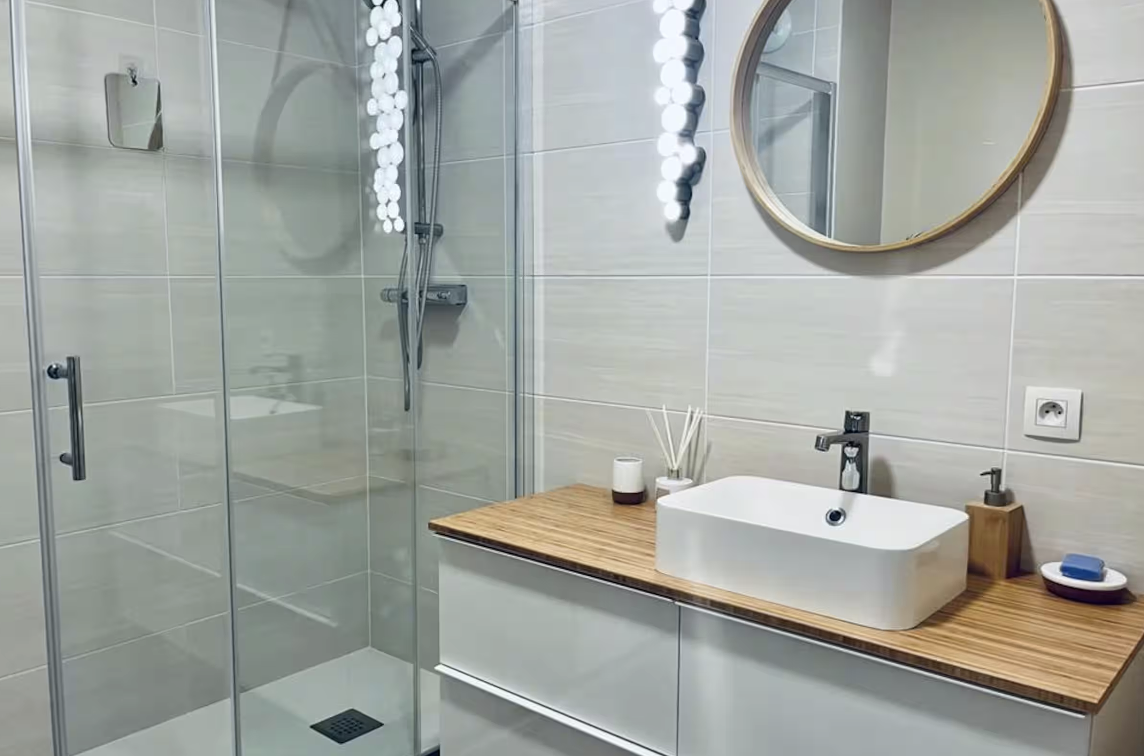 APPARTEMENT  - 2 CHAMBRES  - REIMS