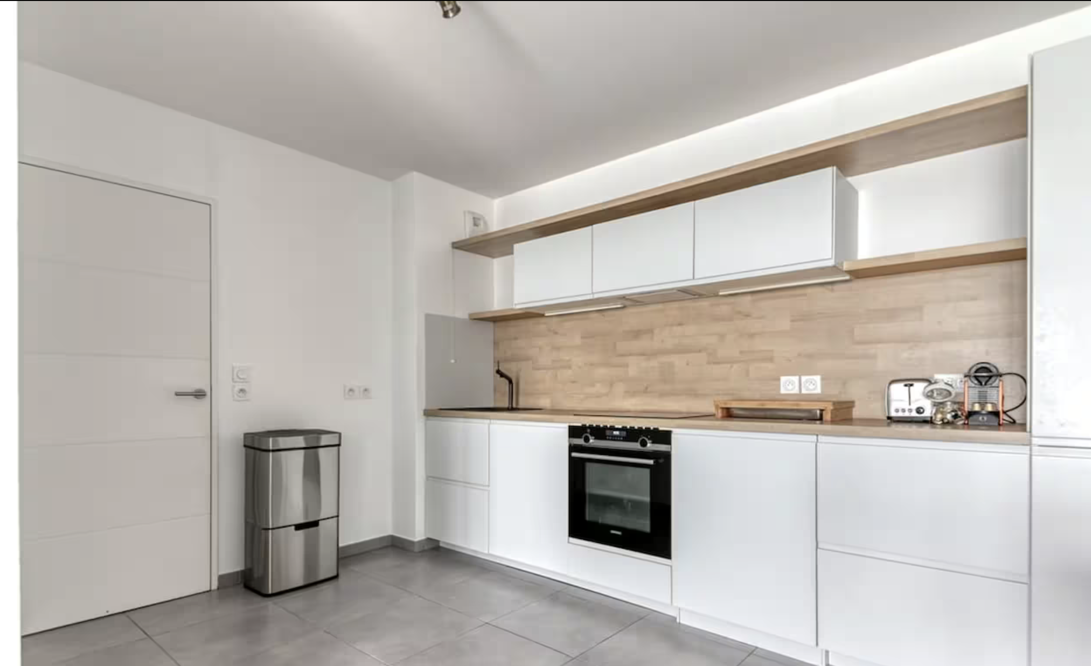 APPARTEMENT STUDIO - 3 CHAMBRES  - LYON