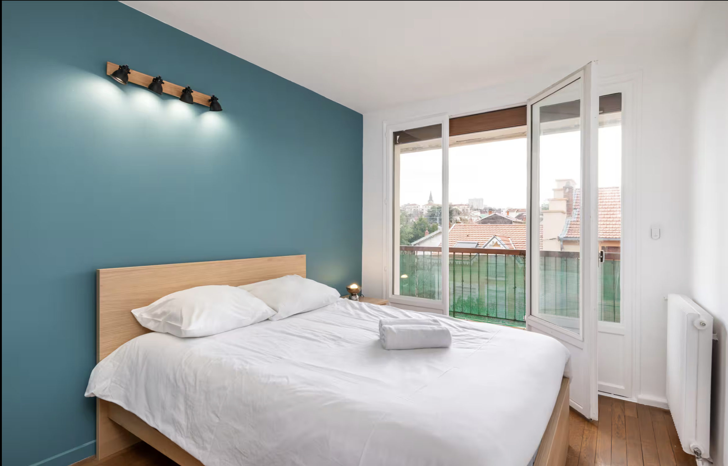 APPARTEMENT STUDIO - 2 CHAMBRES  - LYON