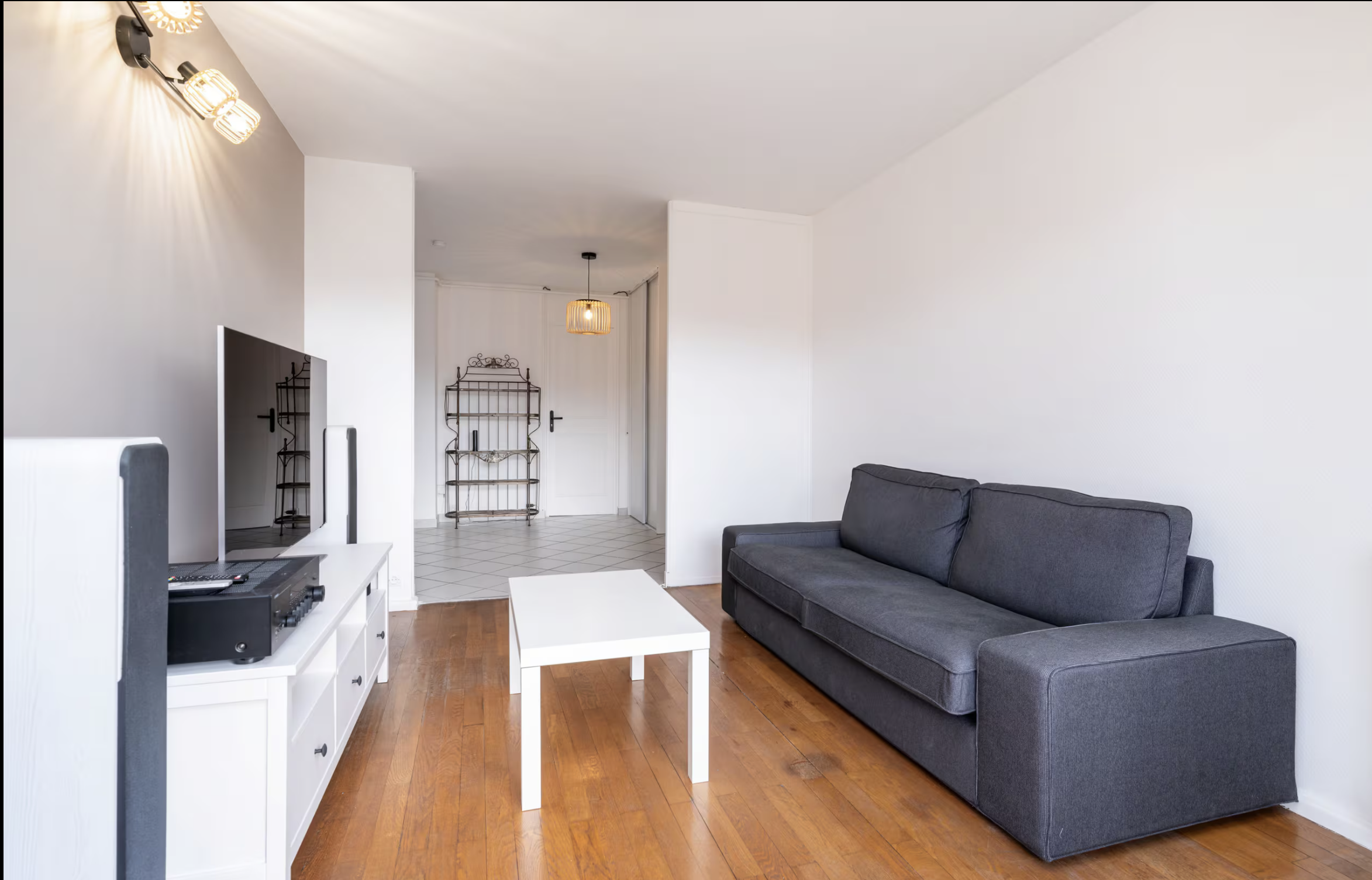 APPARTEMENT STUDIO - 2 CHAMBRES  - LYON