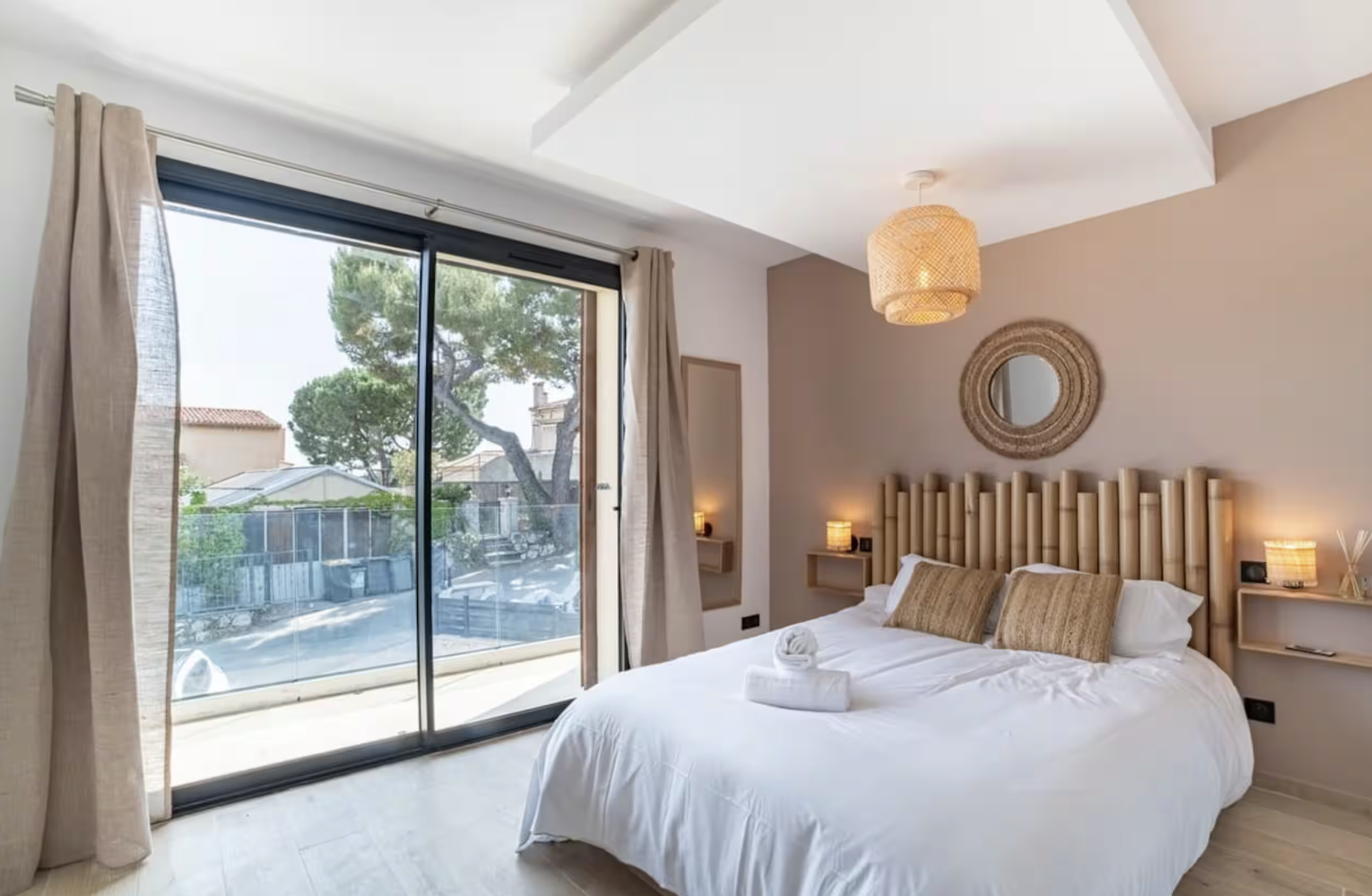 APPARTEMENT  - 4 CHAMBRES  - NICE