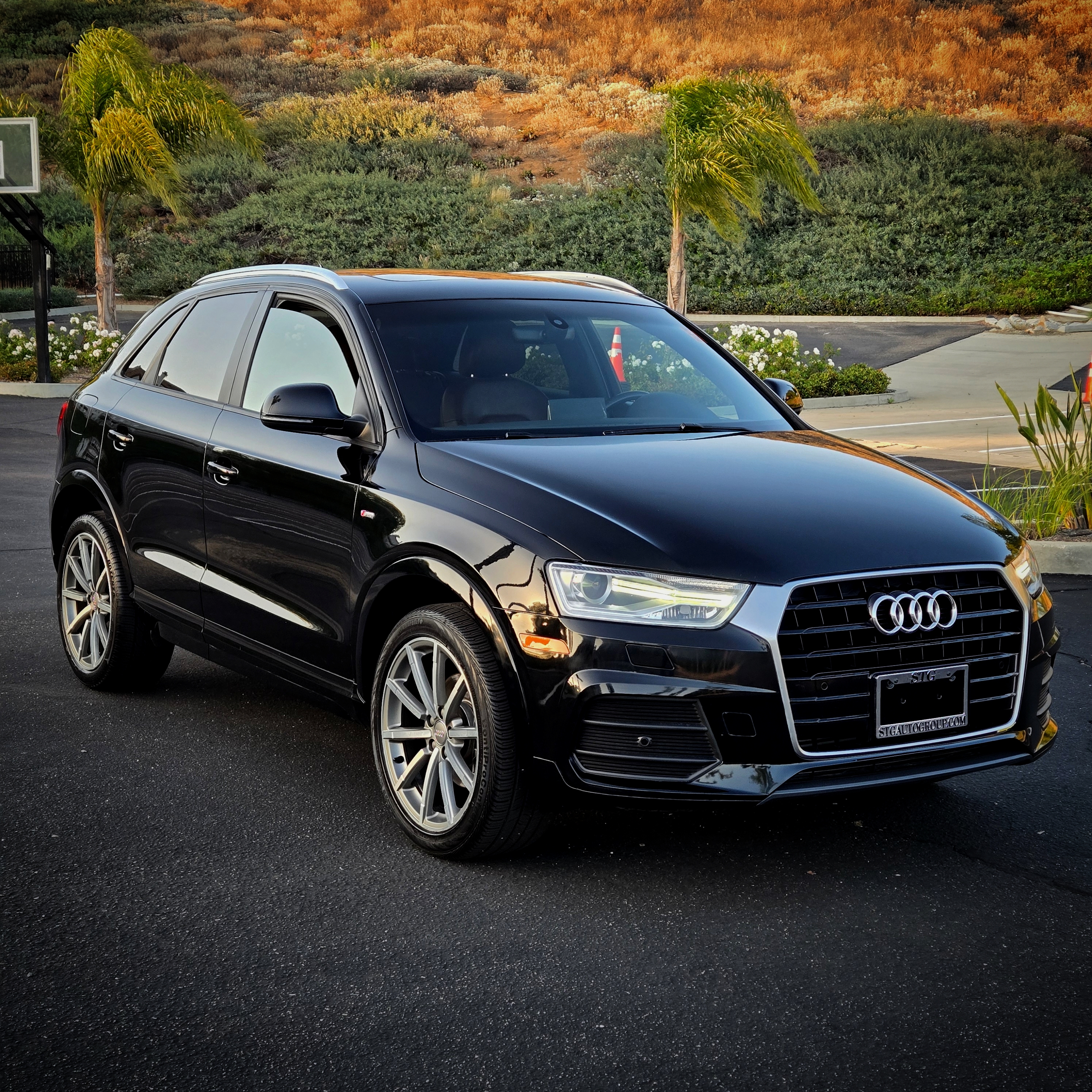 Audi Q3 S-line 2.0 Sport Premium 