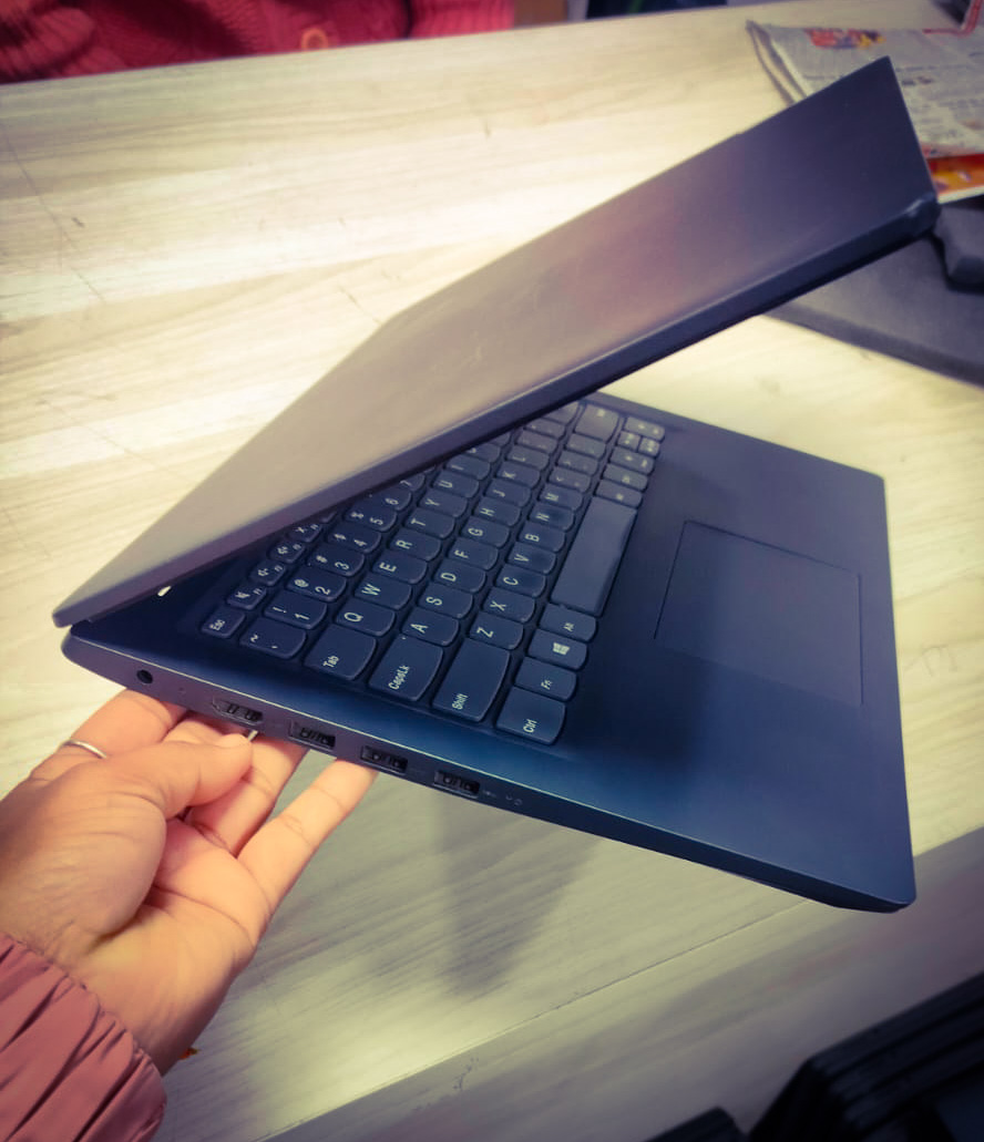 Lenovo IdeaPad V14