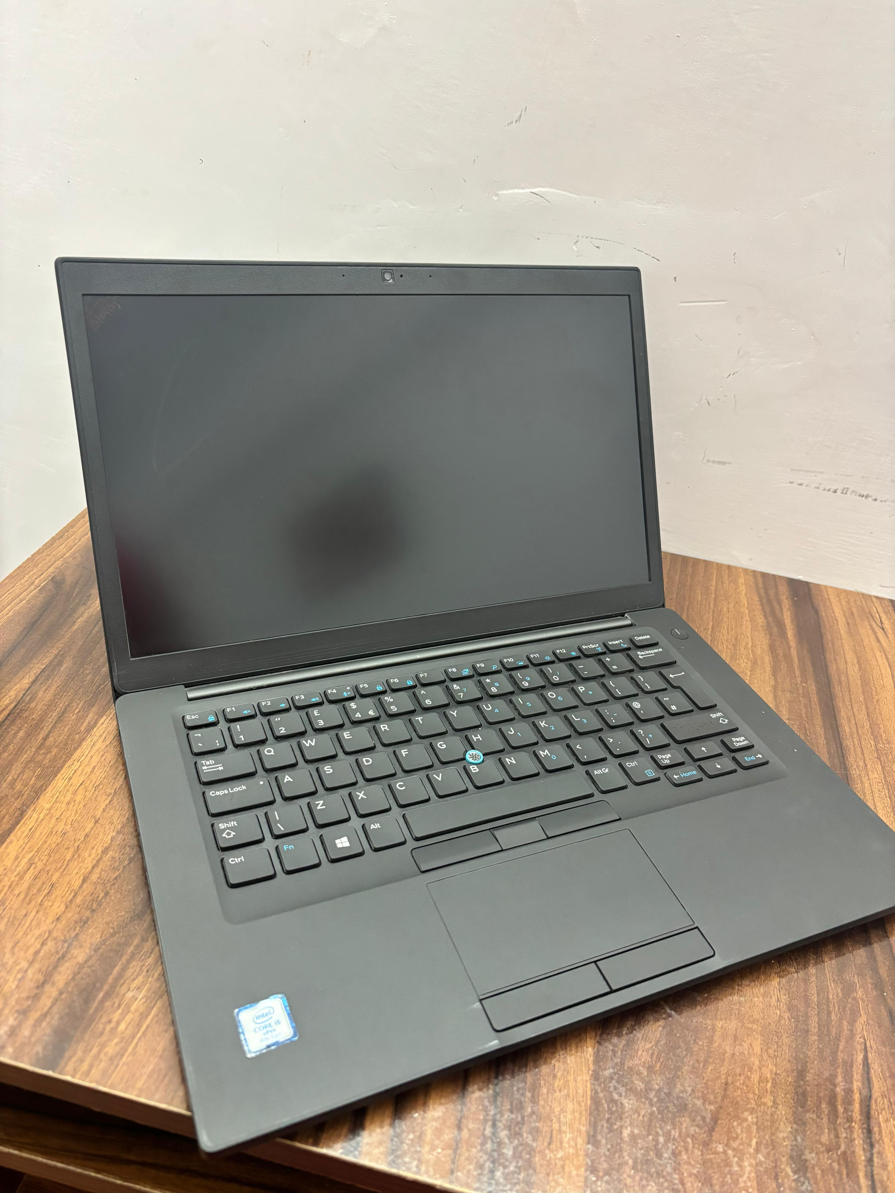 Dell Latitude 7490 