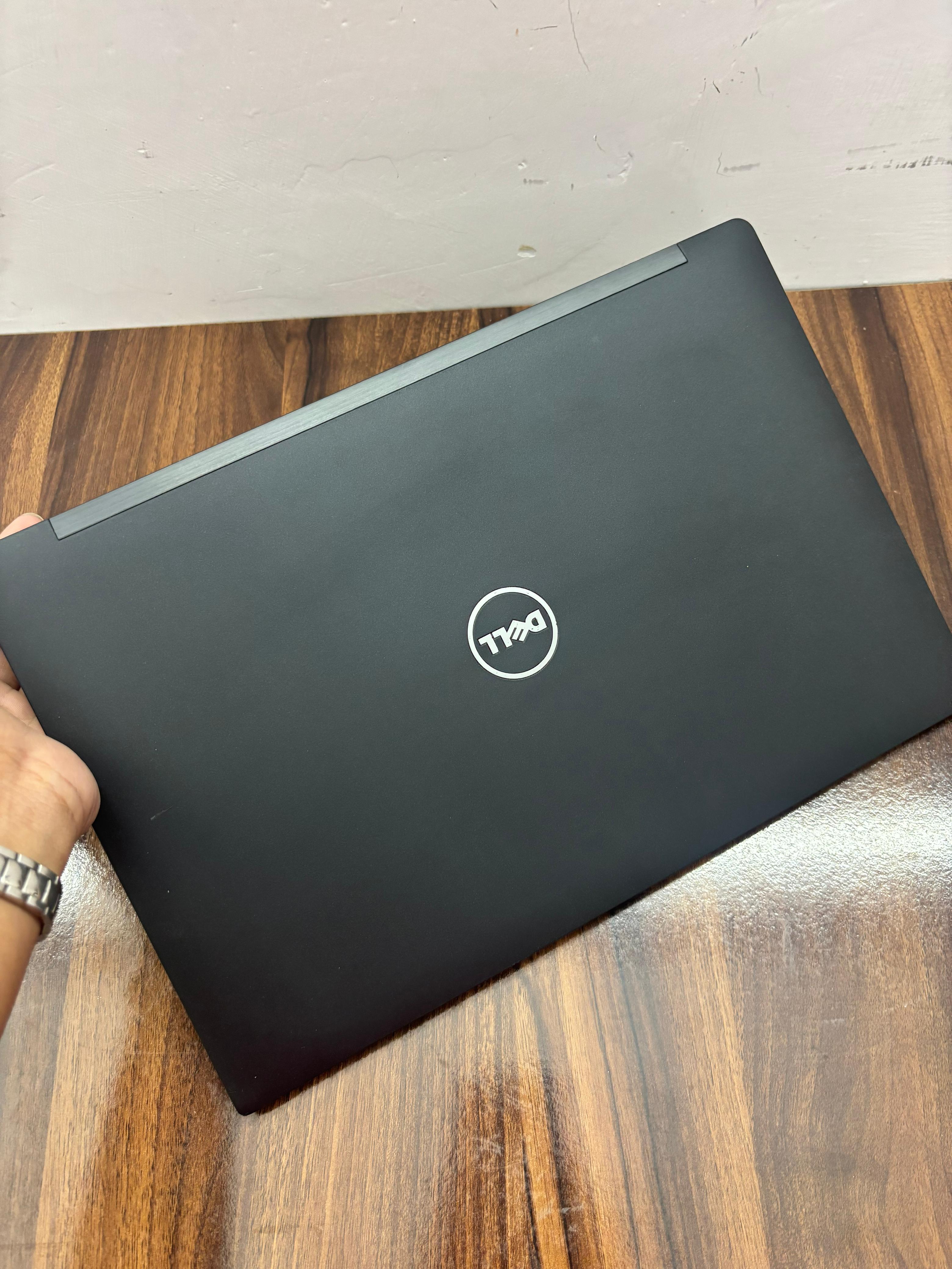 Dell Latitude 7490 