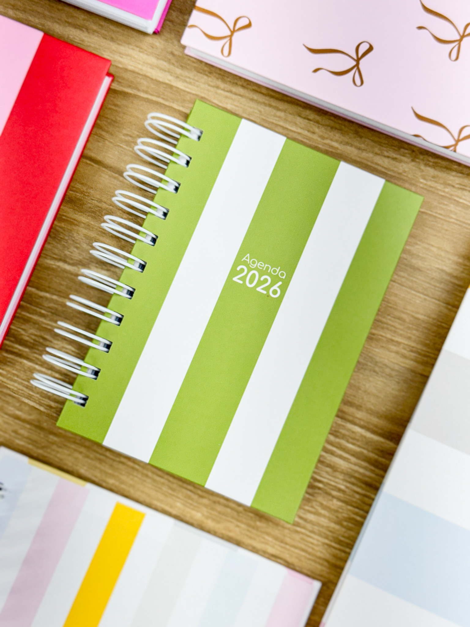 Agenda A6 vertical - 01 dia, sem horas