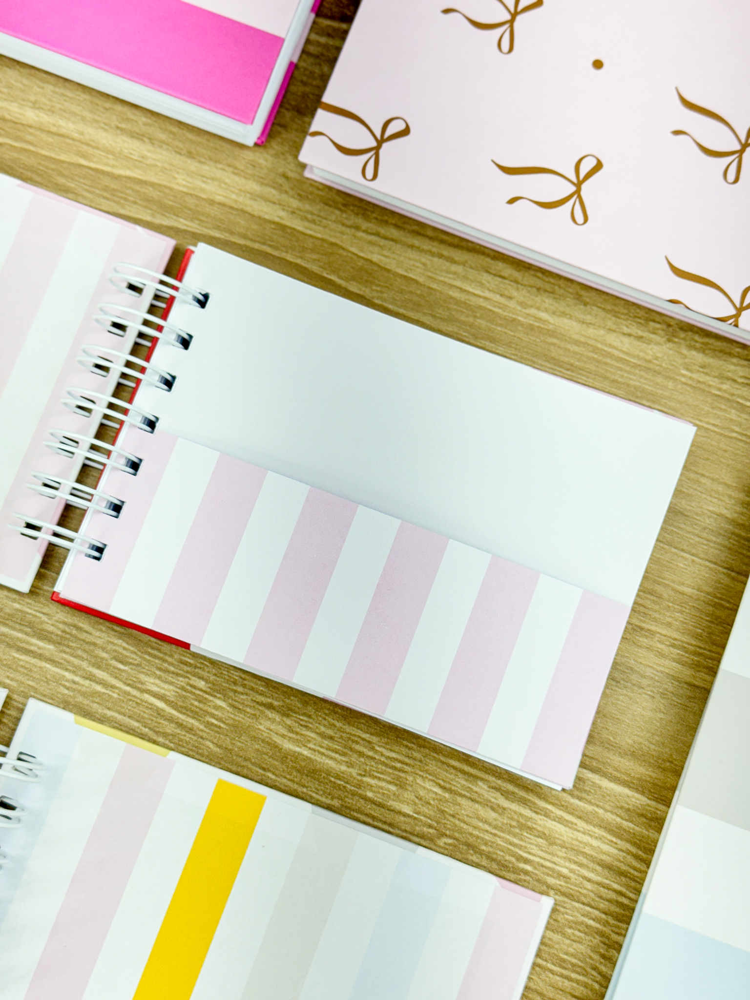 Agenda A6 horizontal - 01 dia, sem horas