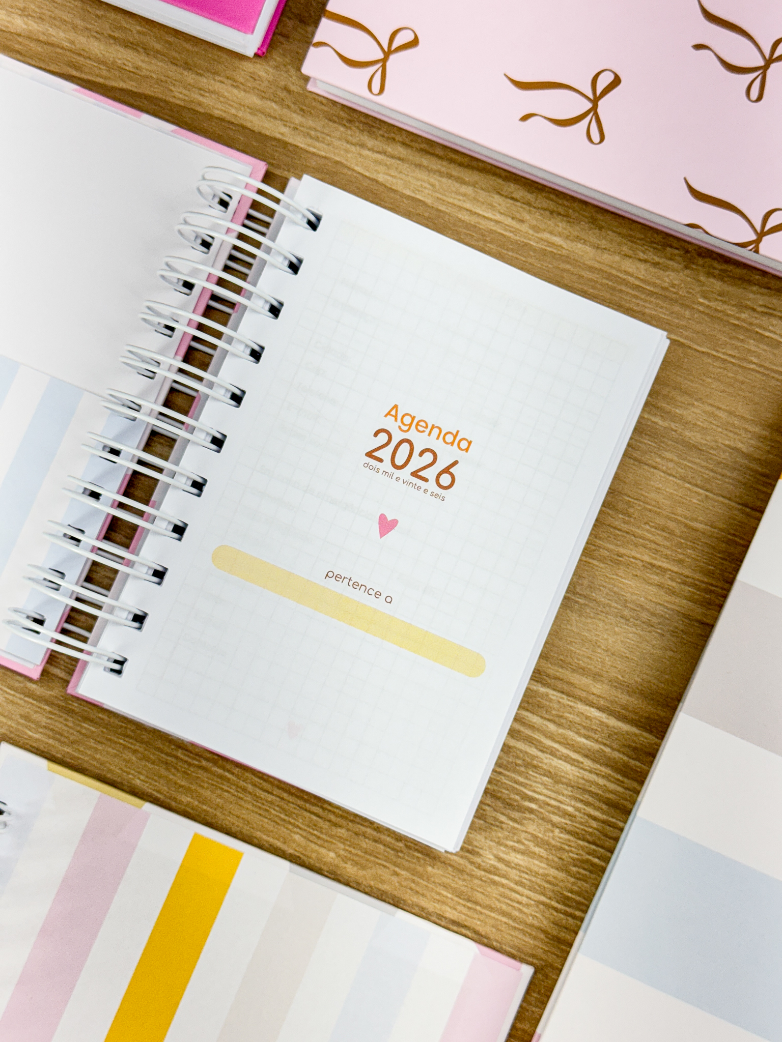 Agenda A6 vertical - 01 dia, sem horas