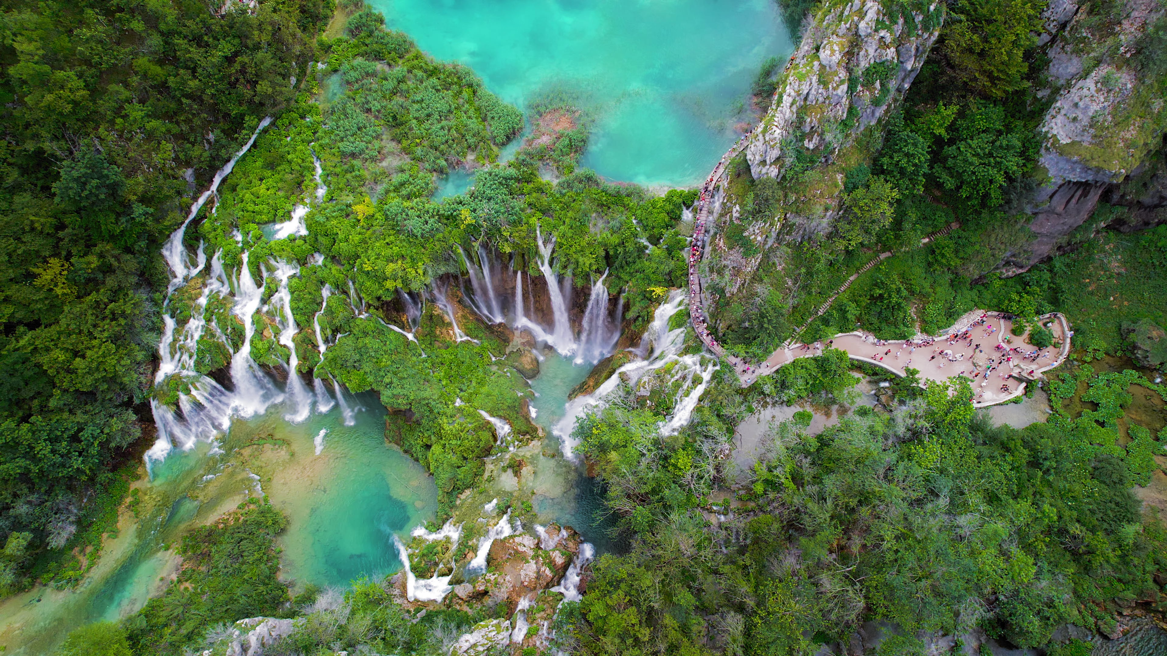 Plitvice Lakes National Park Tour