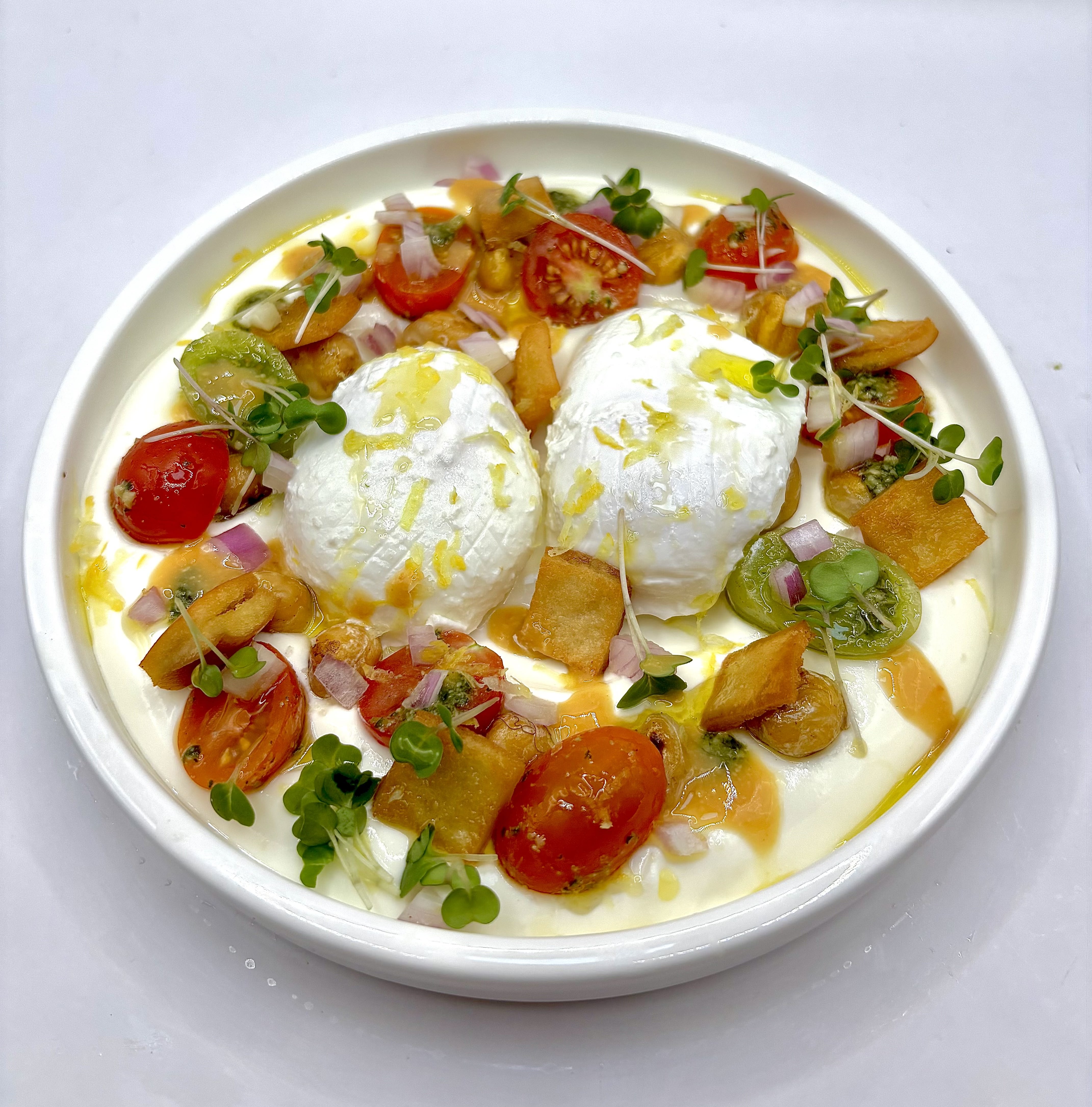 Hummus Eggs Fatteh