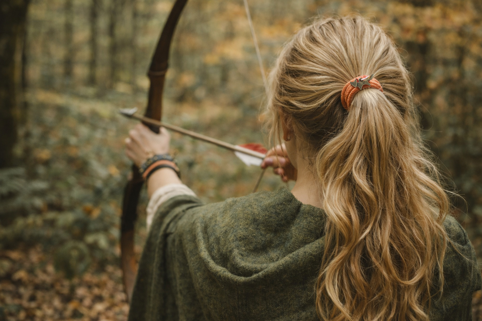 LIKERY "Robin Hood" Haargummis & Armbänder