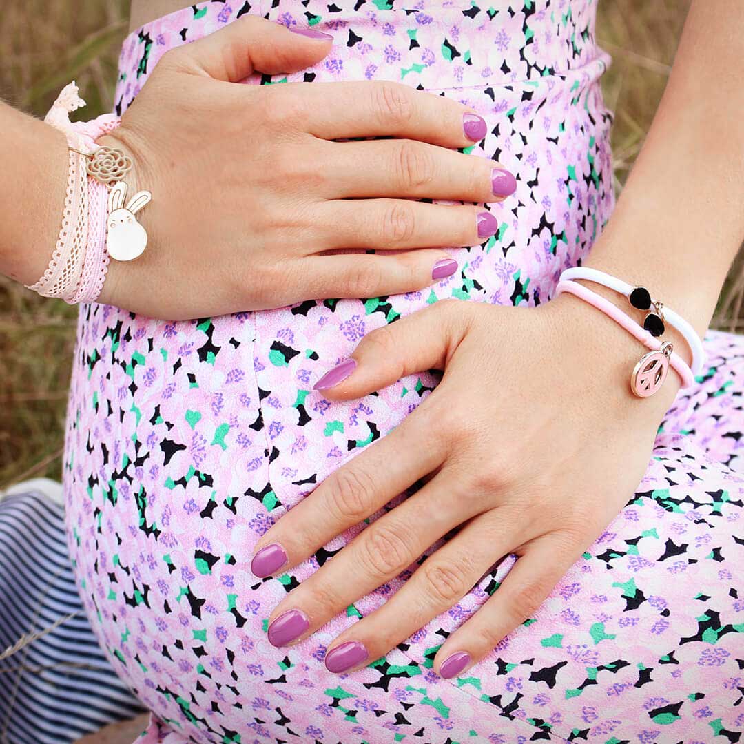 LIKERY Supersofte Stoffarmbänder & Haargummis – Weiche Armbänder in Frühlingsfarben