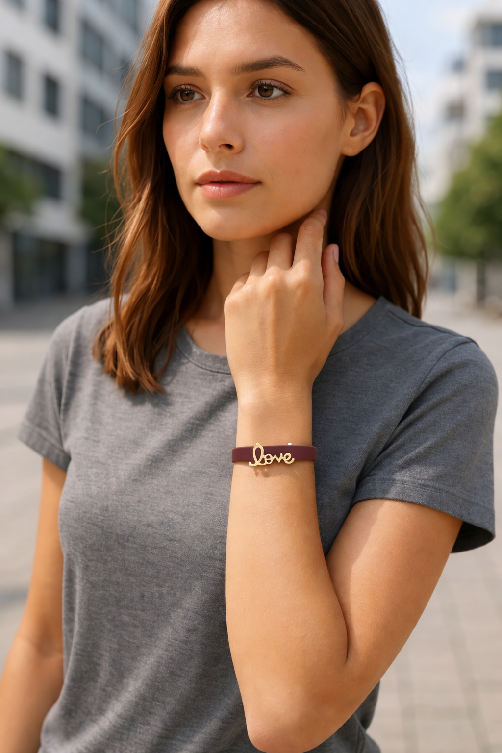 LIKERY veganes Leder-Charmband mit „LOVE“-Anhänger