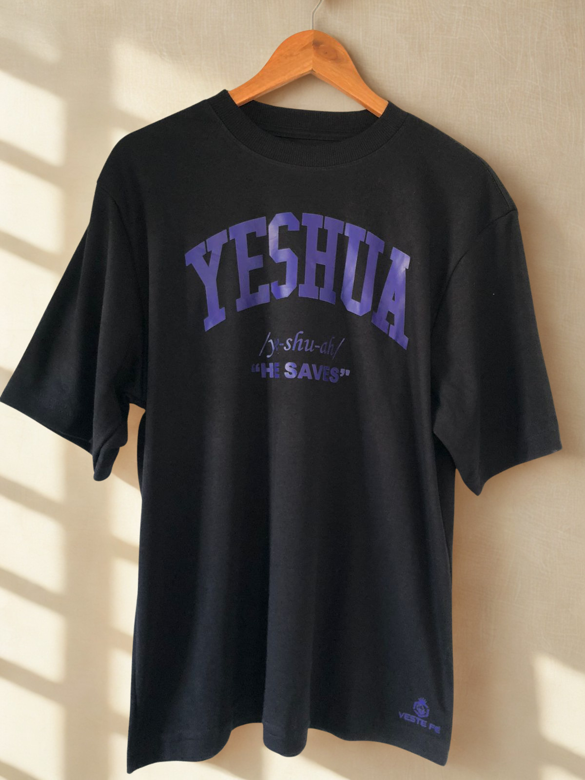 Aviva Vest Yeshua