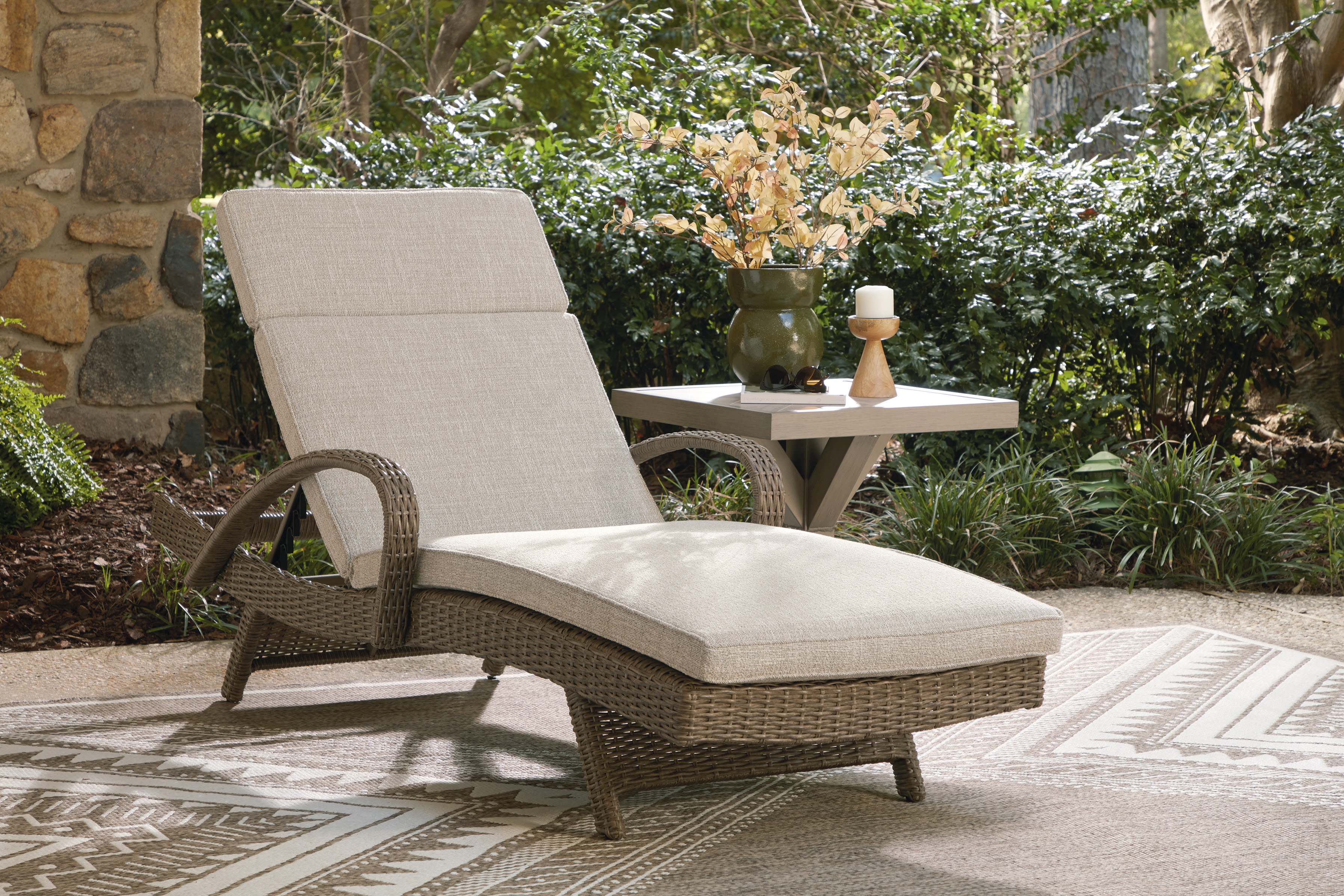 Revare Beach, Pool Lounge Chair 