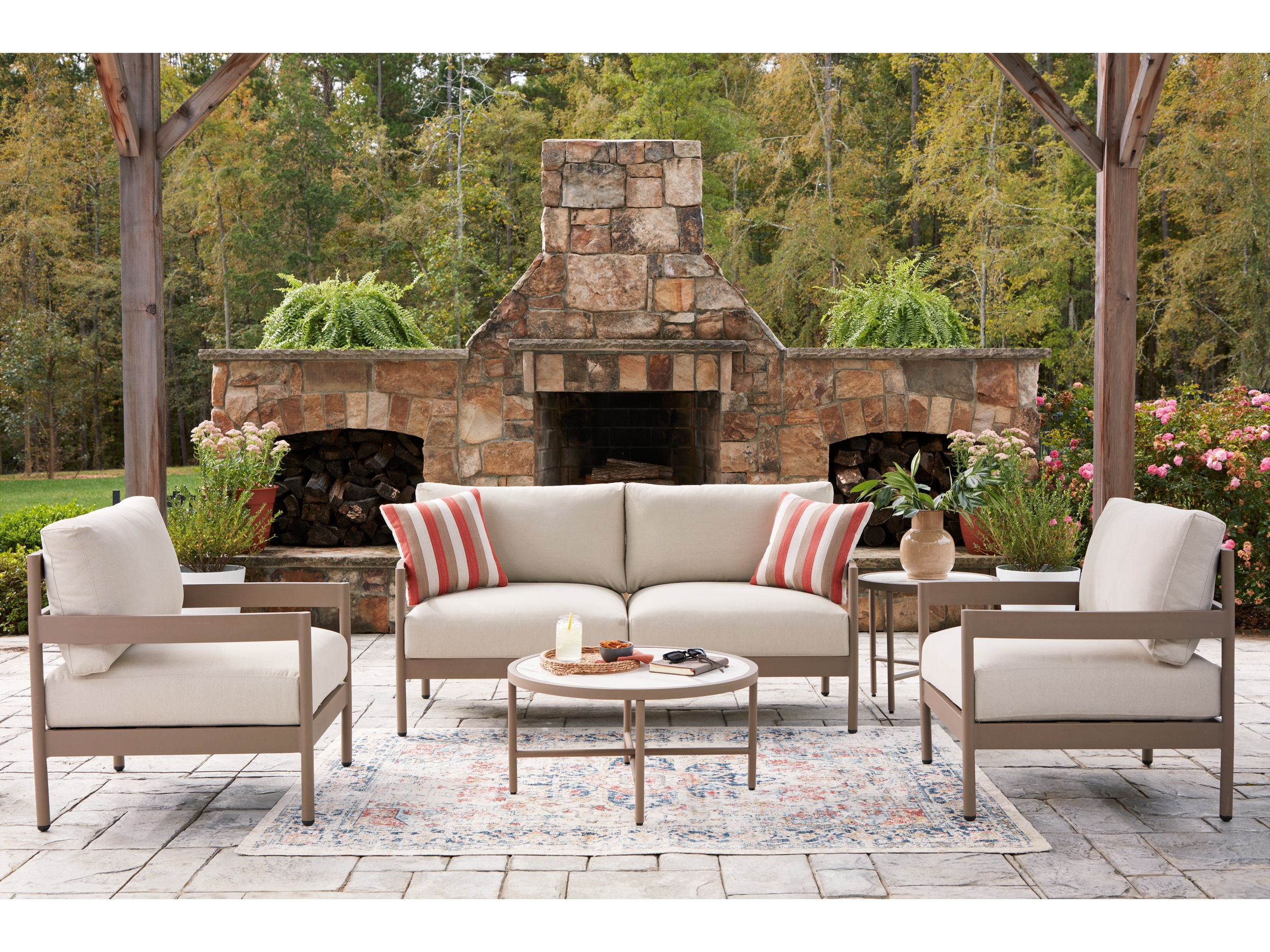 Big Creek Cove, 5 Pc Conversation Set